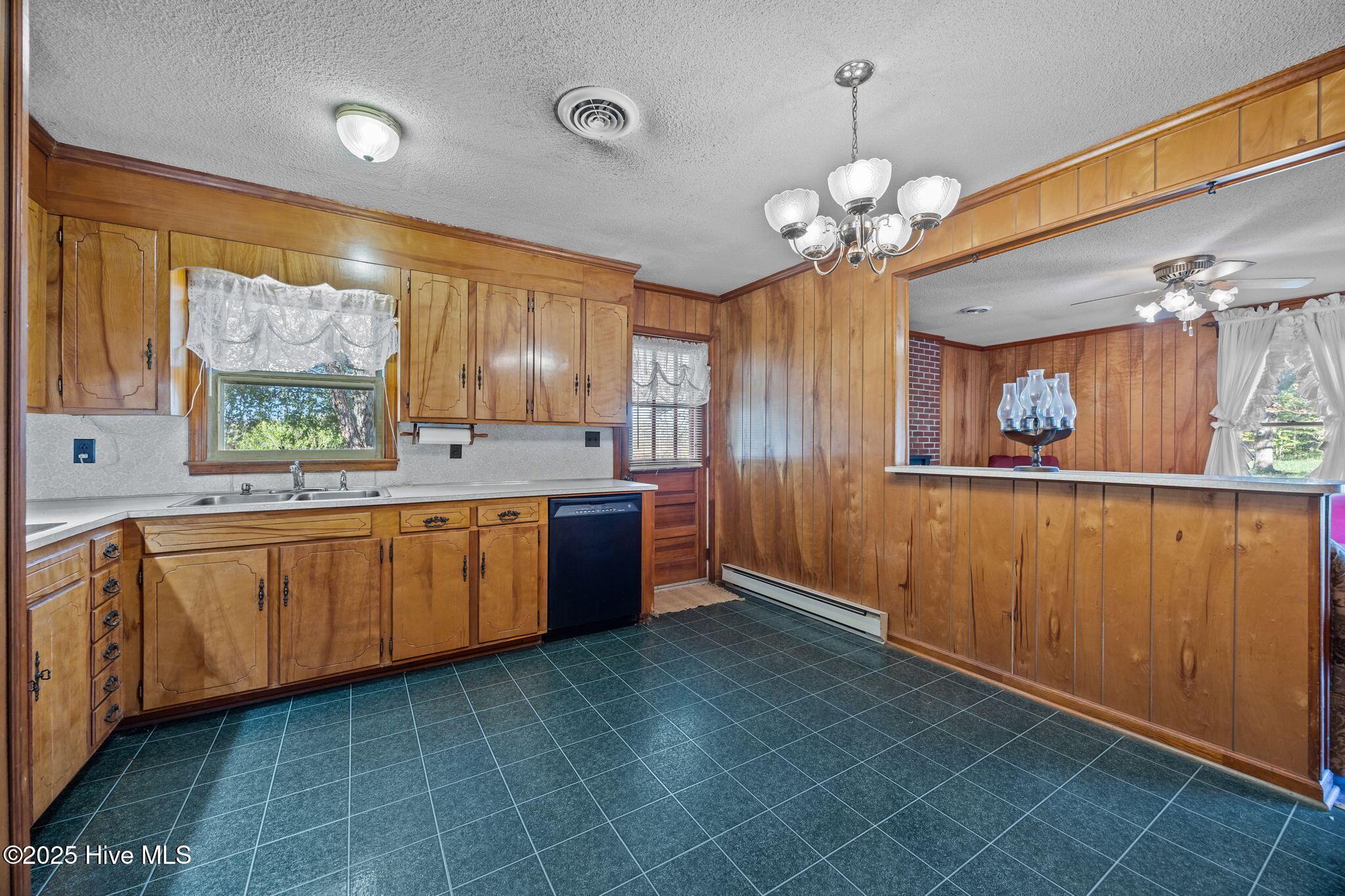 2933 Sound Side Road, Columbia, NC, 27925