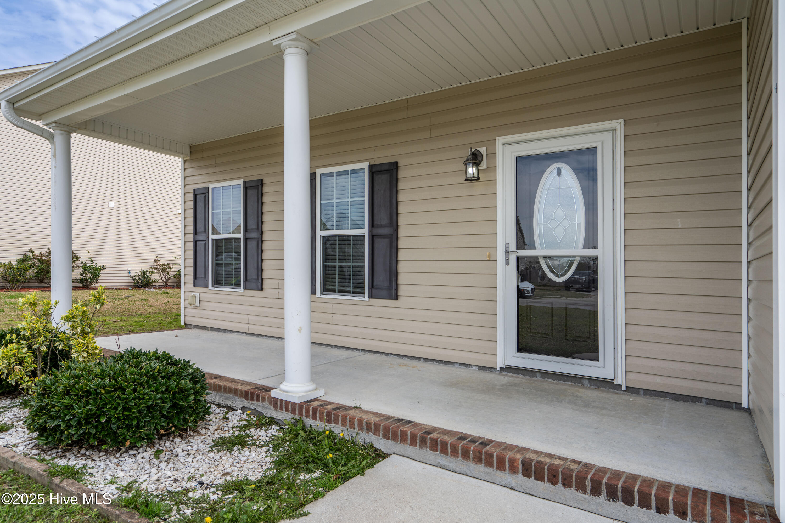 100495795 | Photo 22