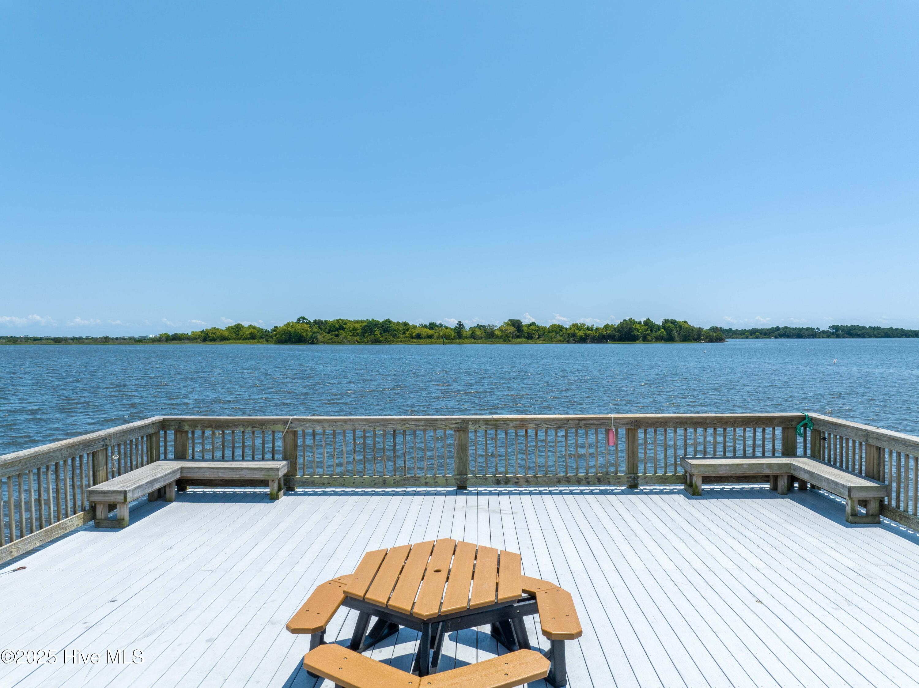 100543712 | Photo 26