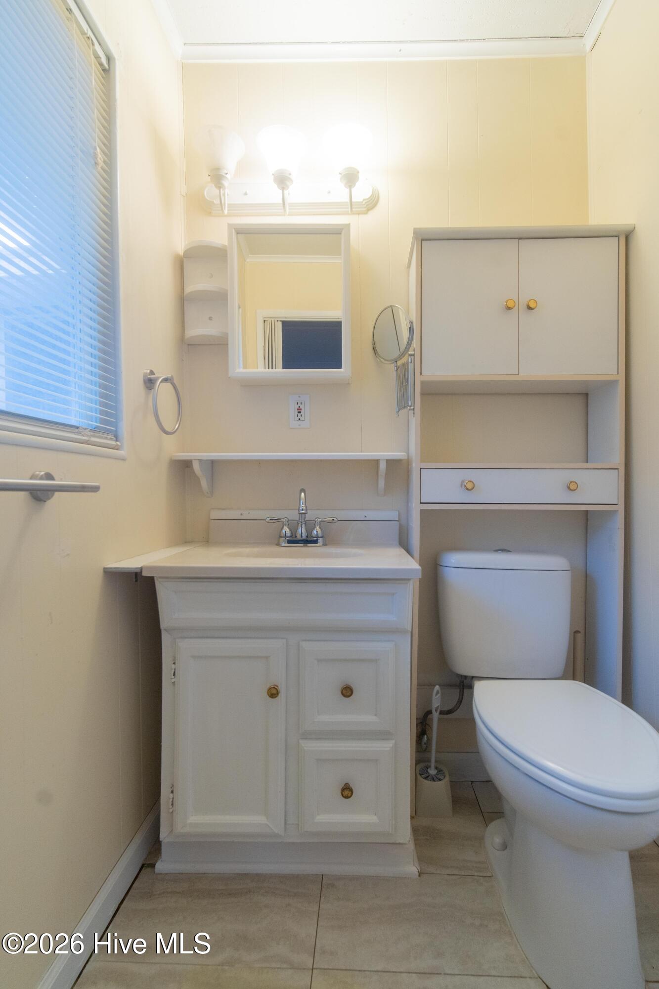 100557302 | Photo 22