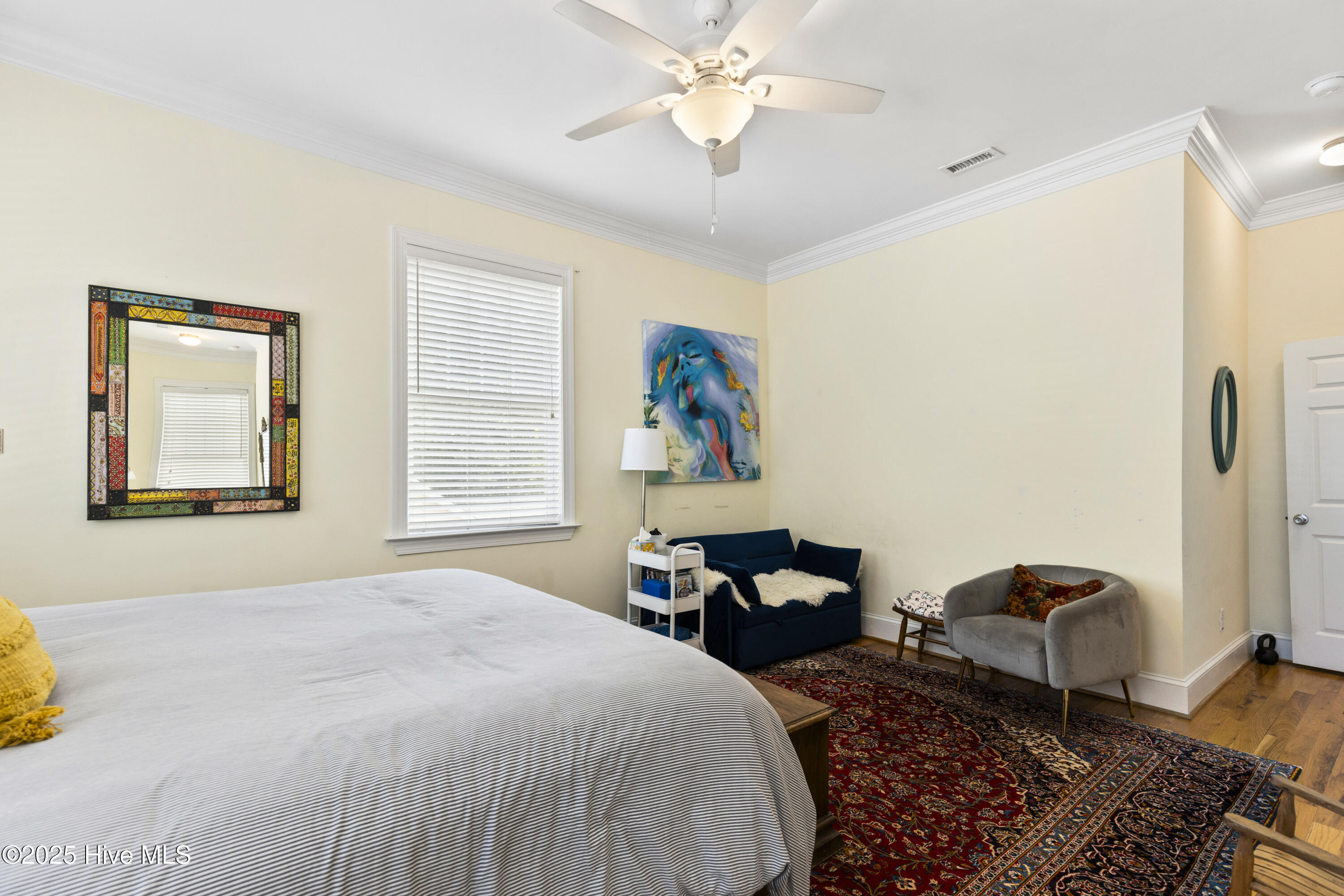 100516838 | Photo 30