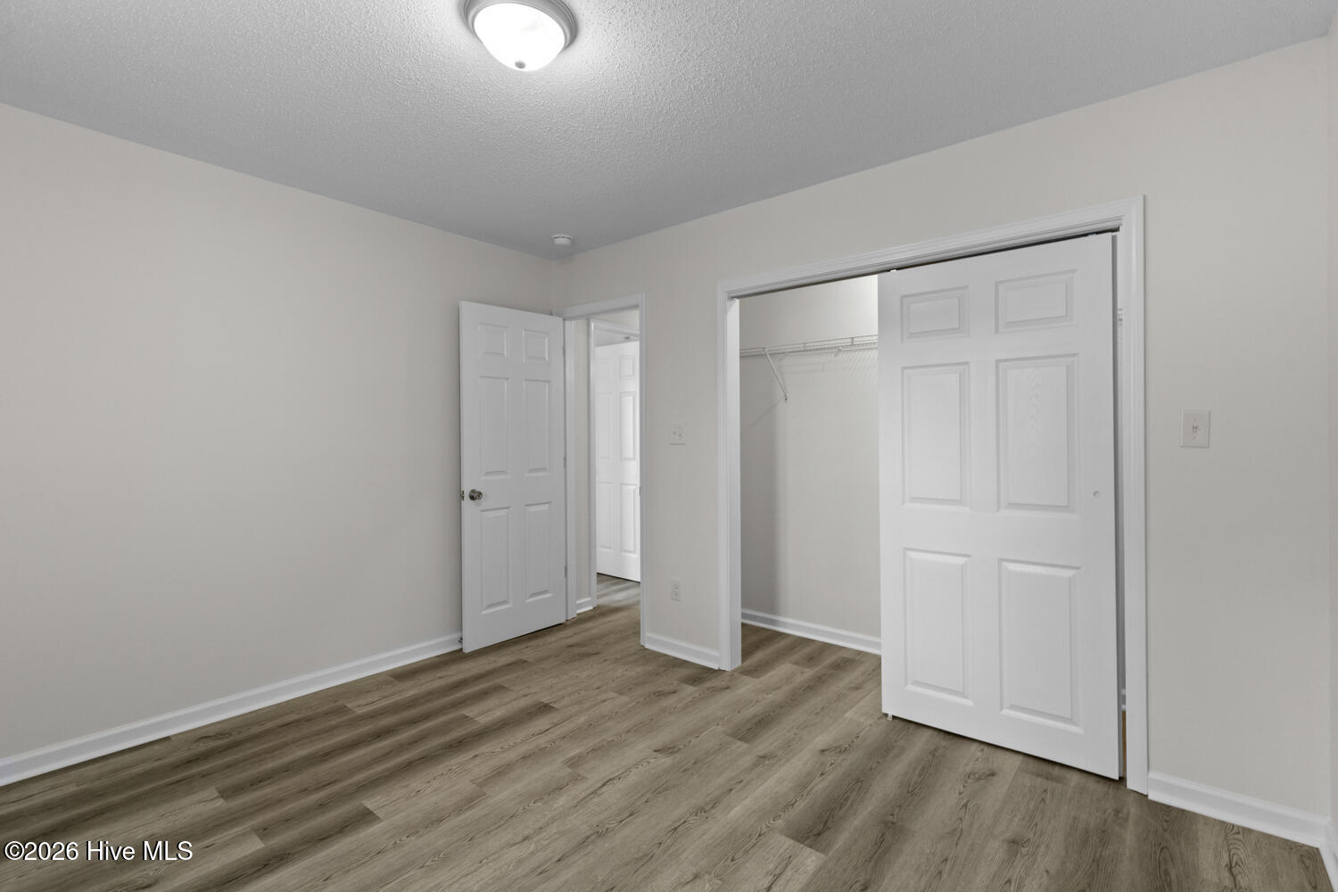 100552070 | Photo 20