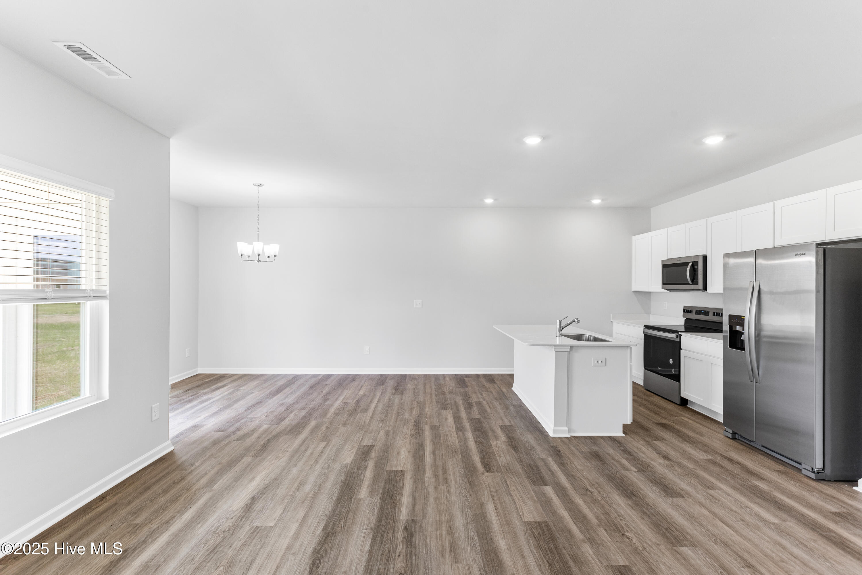 161 N Squires Run Lane-06