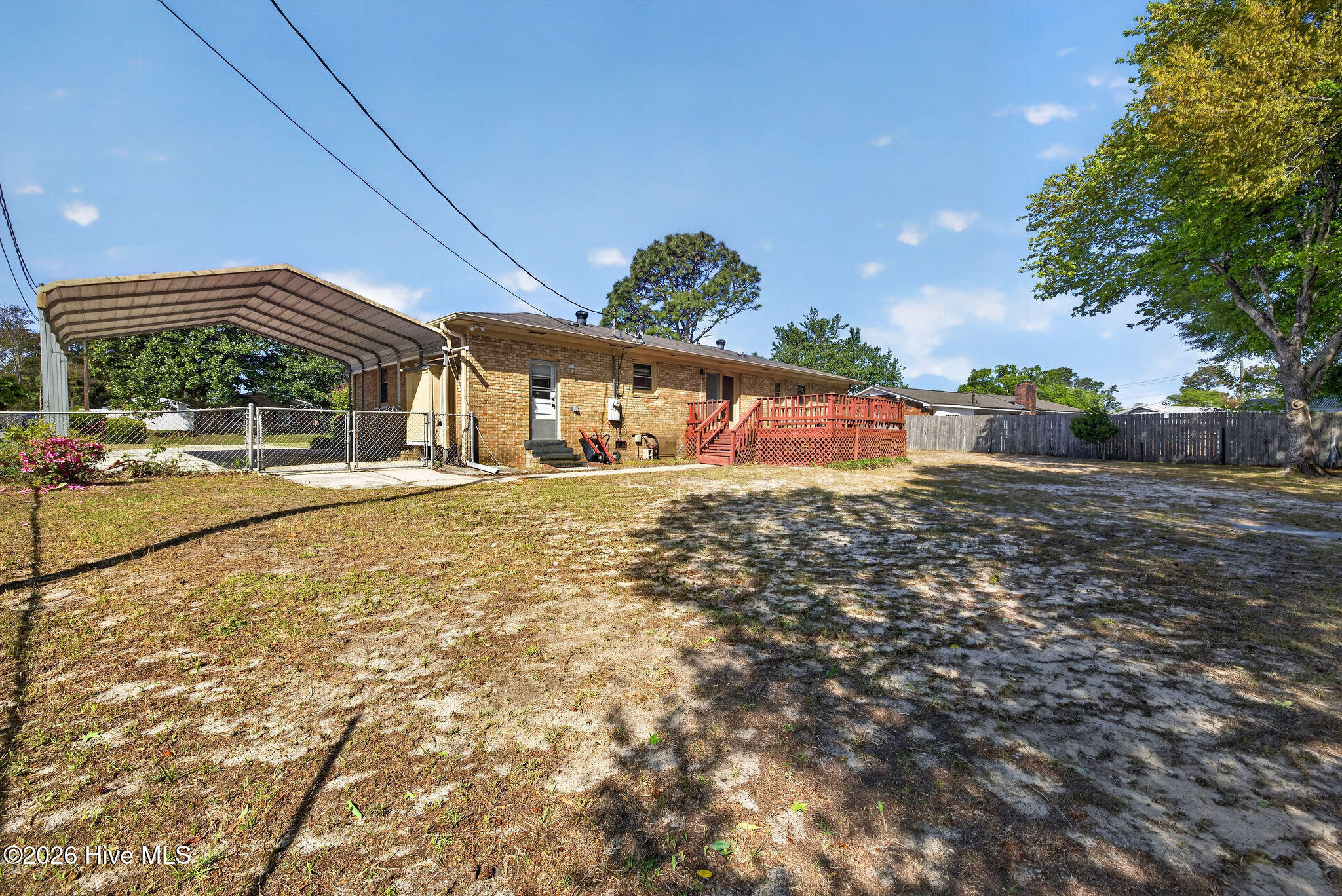 100566296 | Photo 37