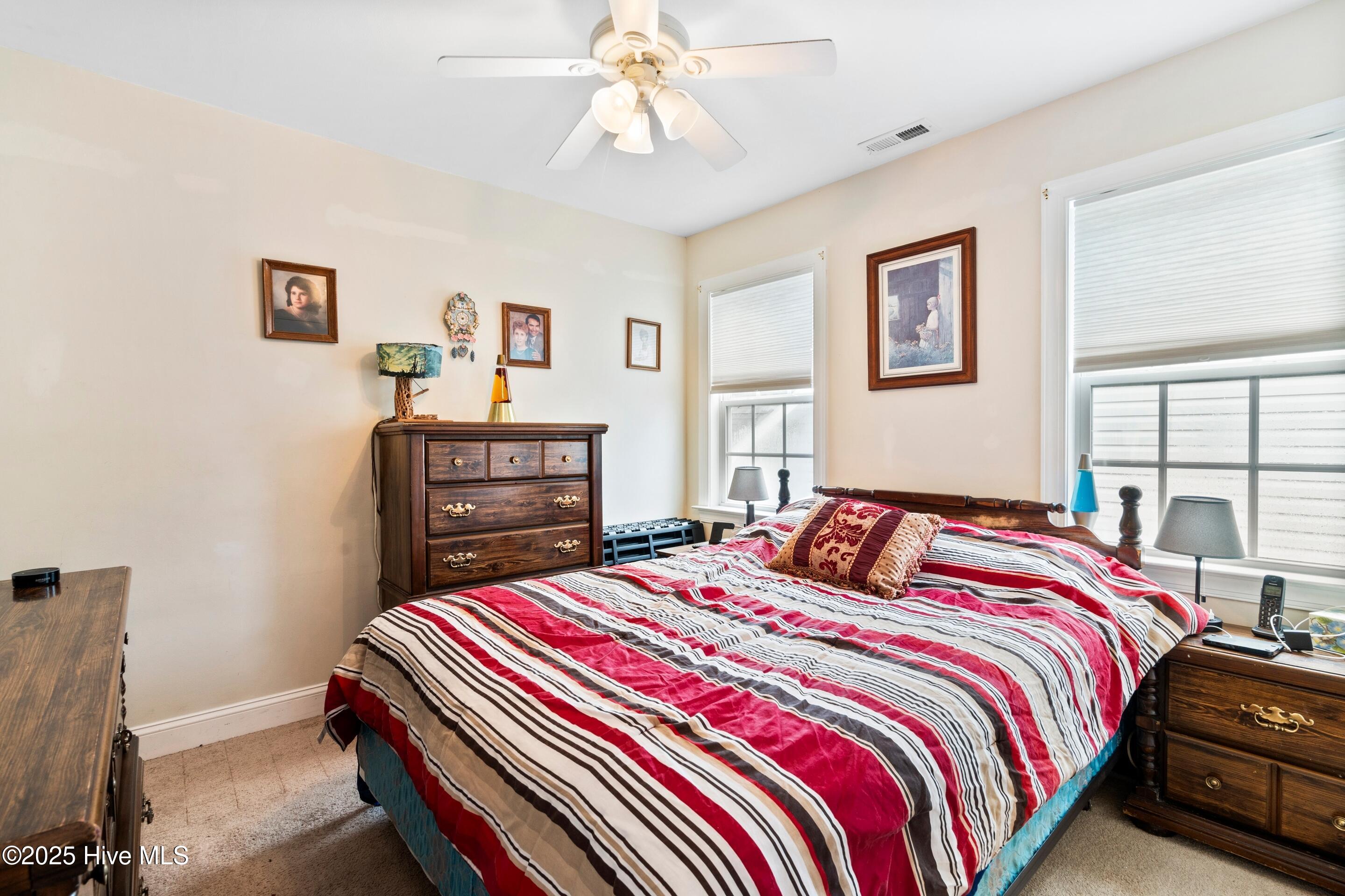 100522609 | Photo 48