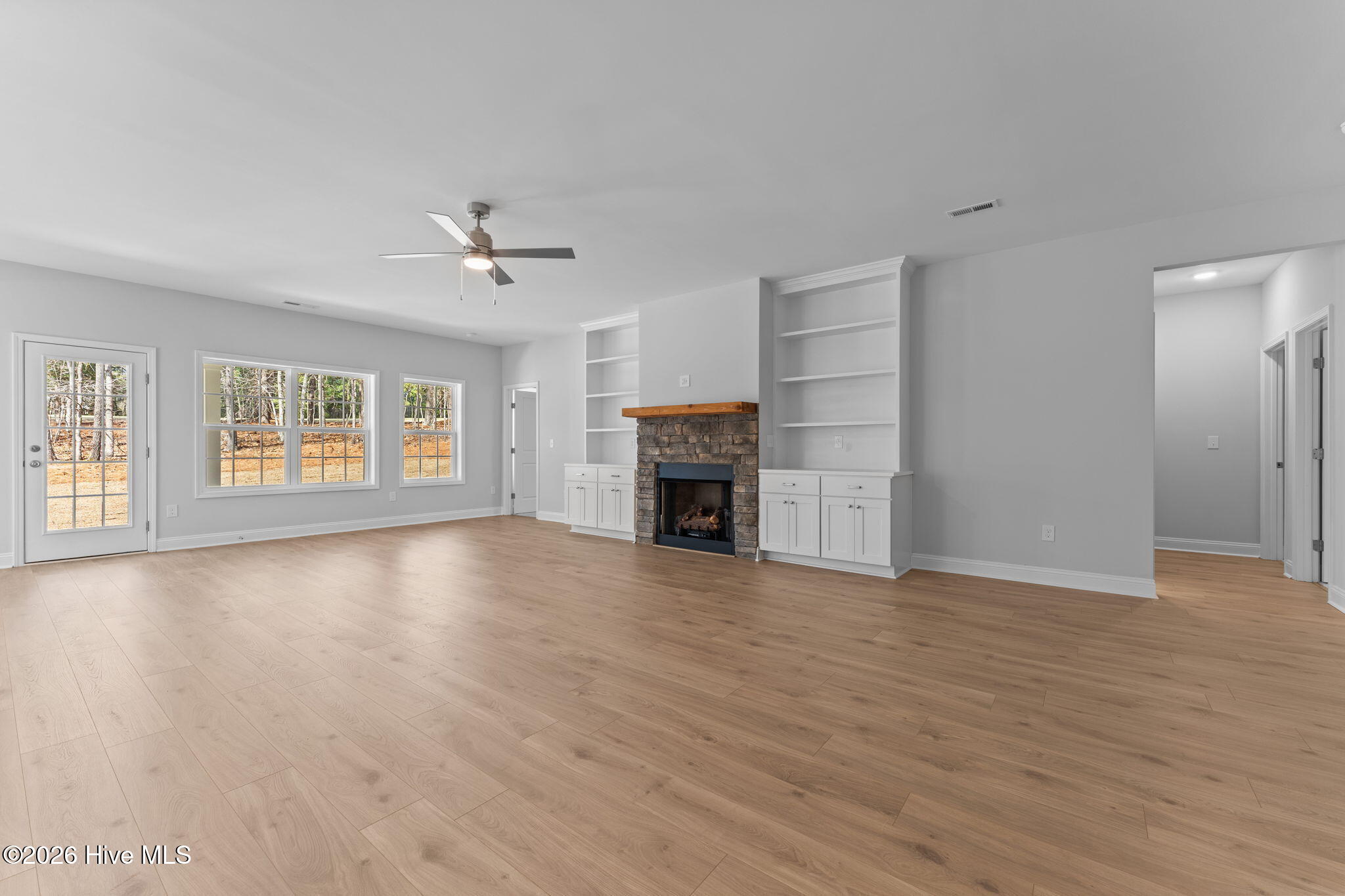 180 Longleaf Drive
