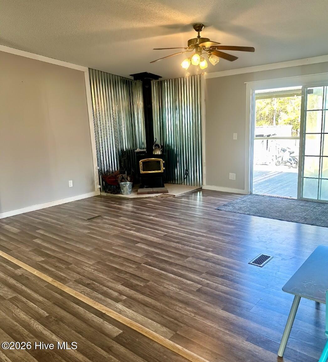 100550417 | Photo 33