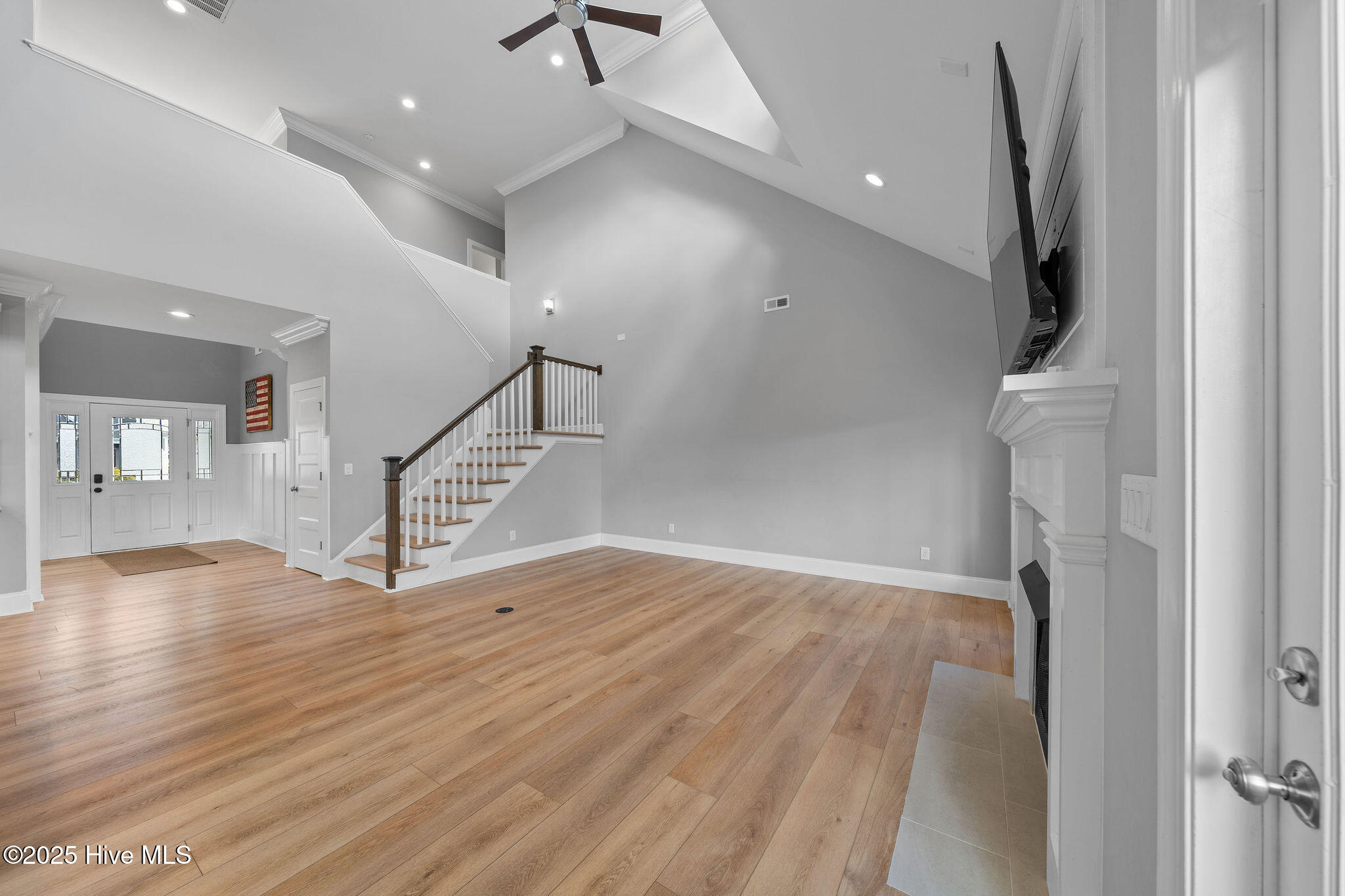 100564106 | Photo 40