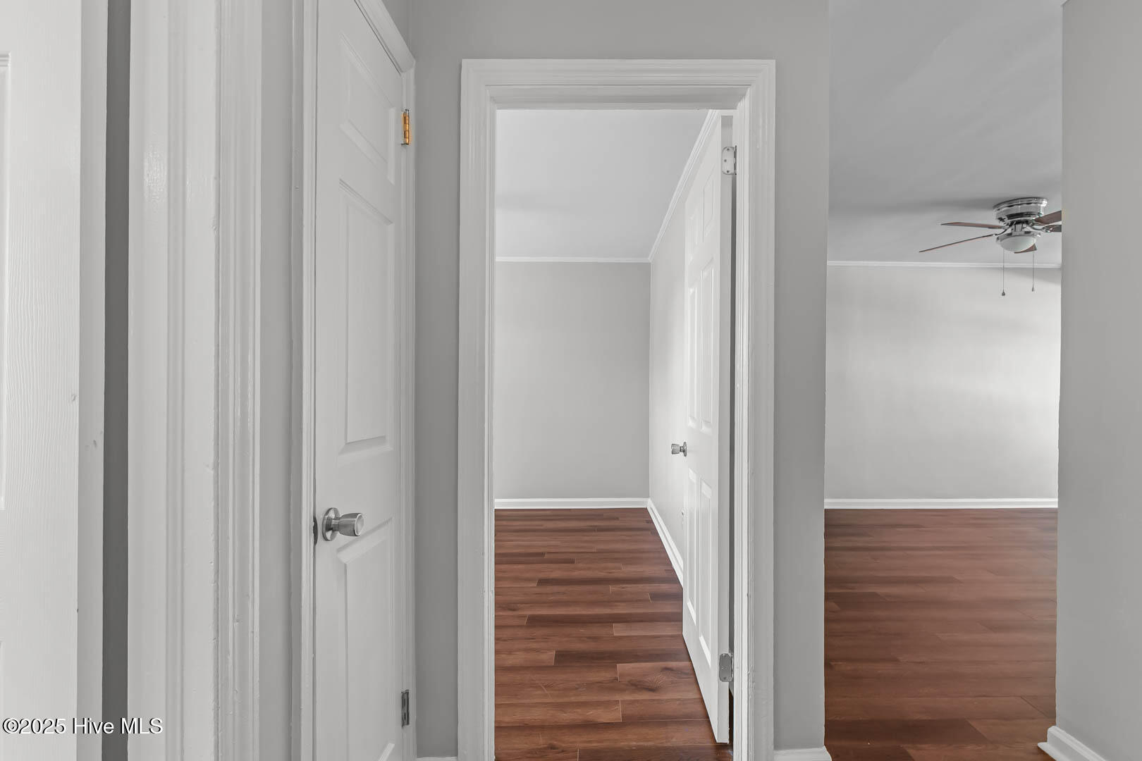 100532312 | Photo 48