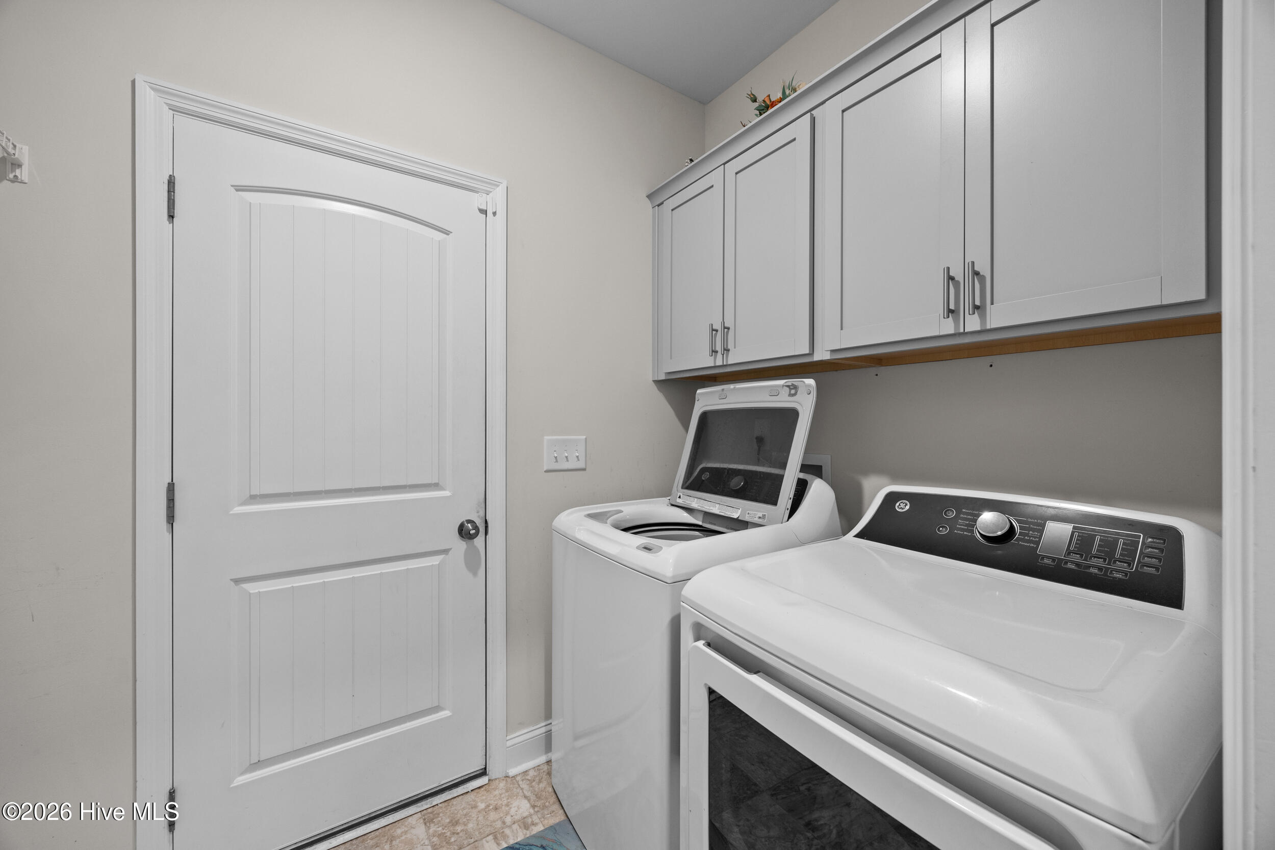 100566658 | Photo 12