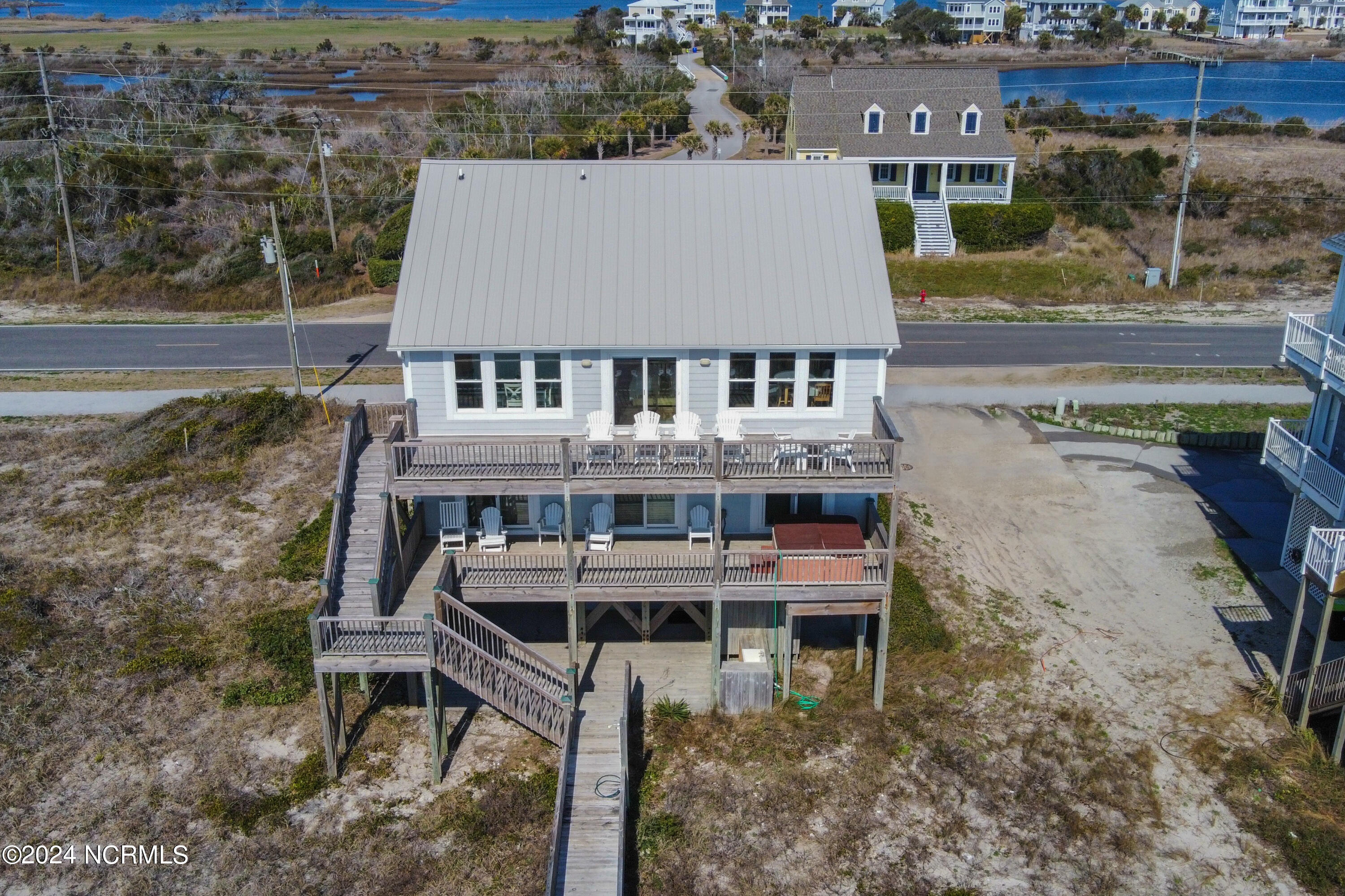 100569490 | Photo 50