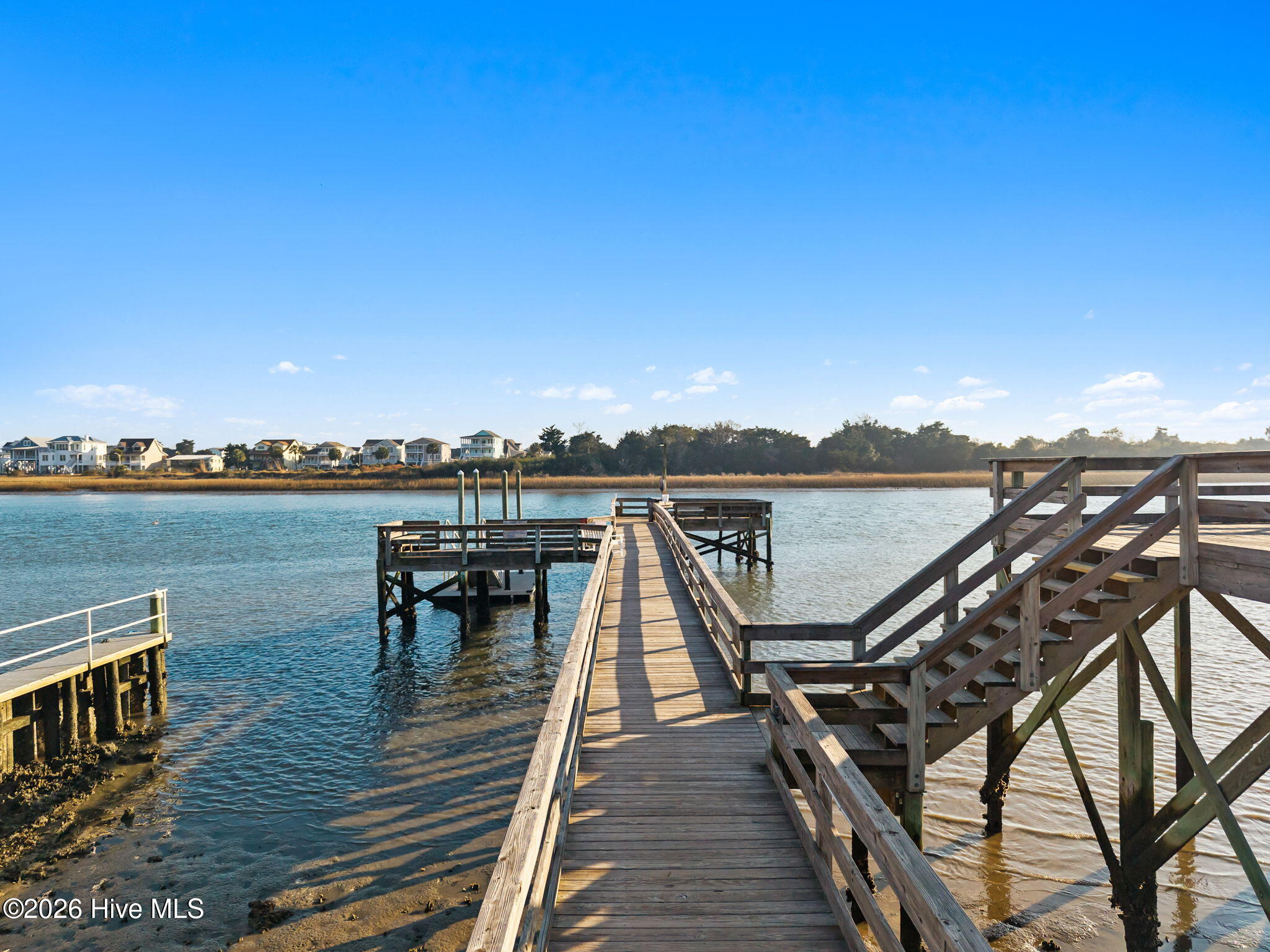 100533101 | Photo 41