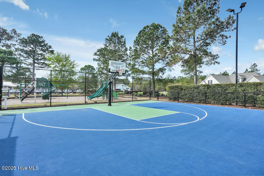 100564545 | Photo 65