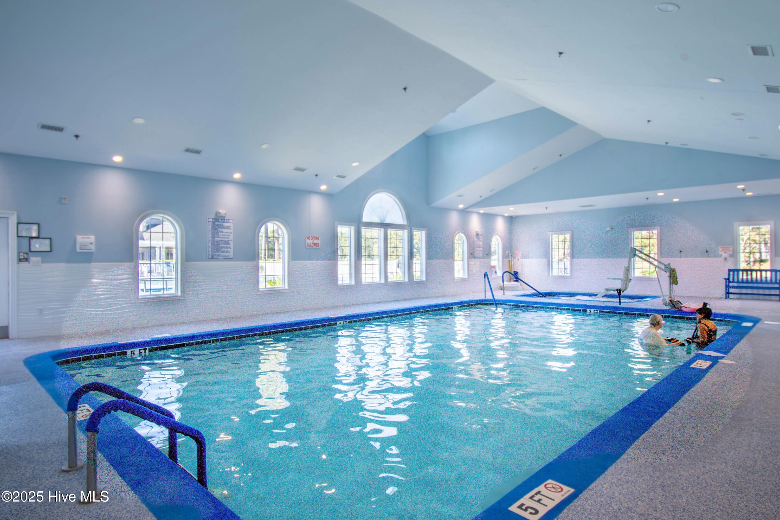 100555458 | Photo 31