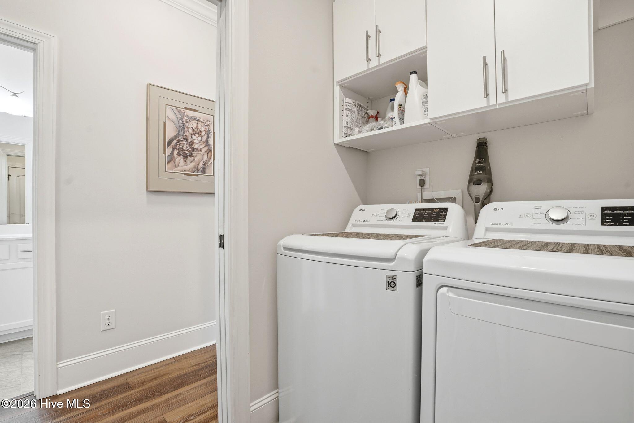 100559439 | Photo 41