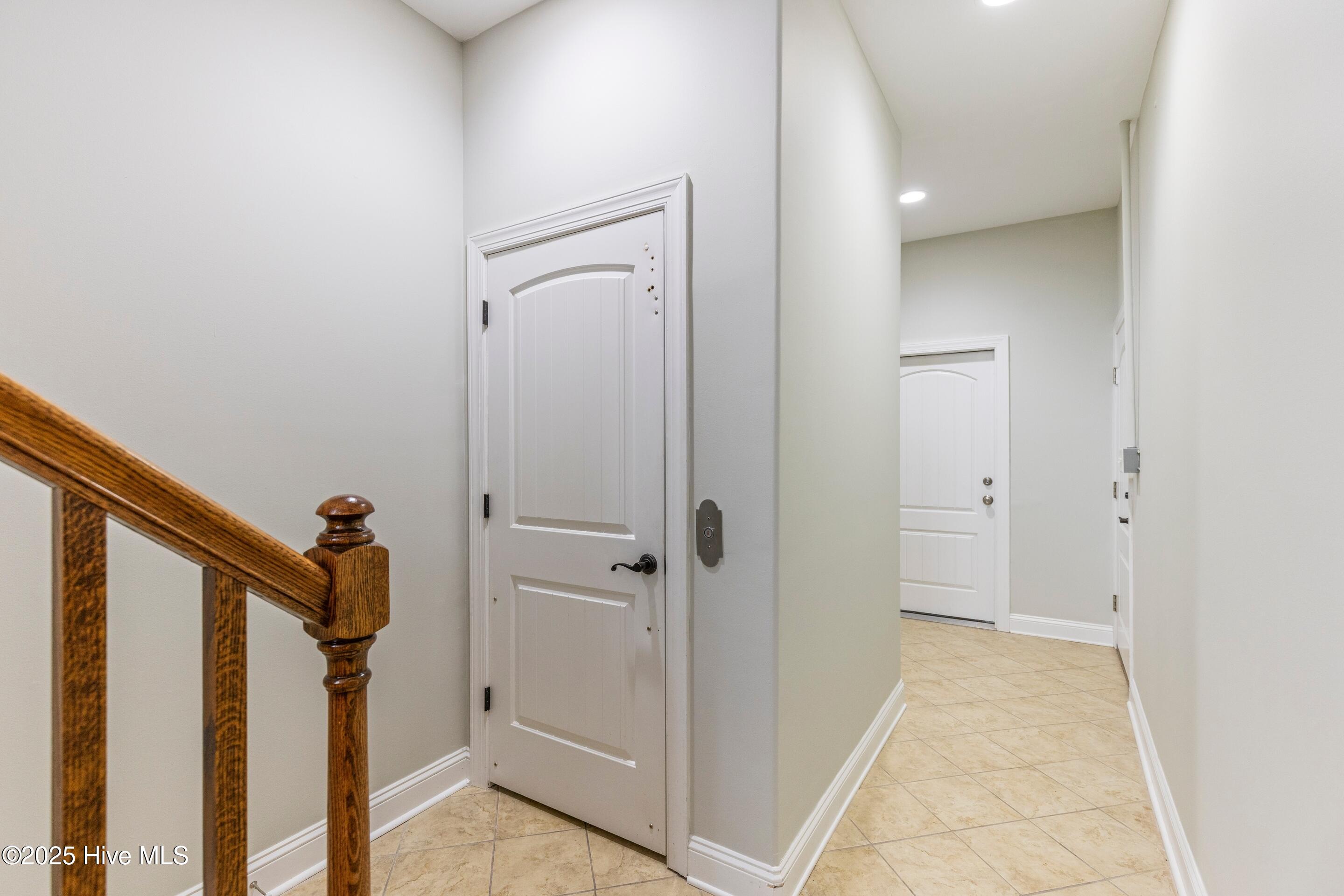 100546411 | Photo 61