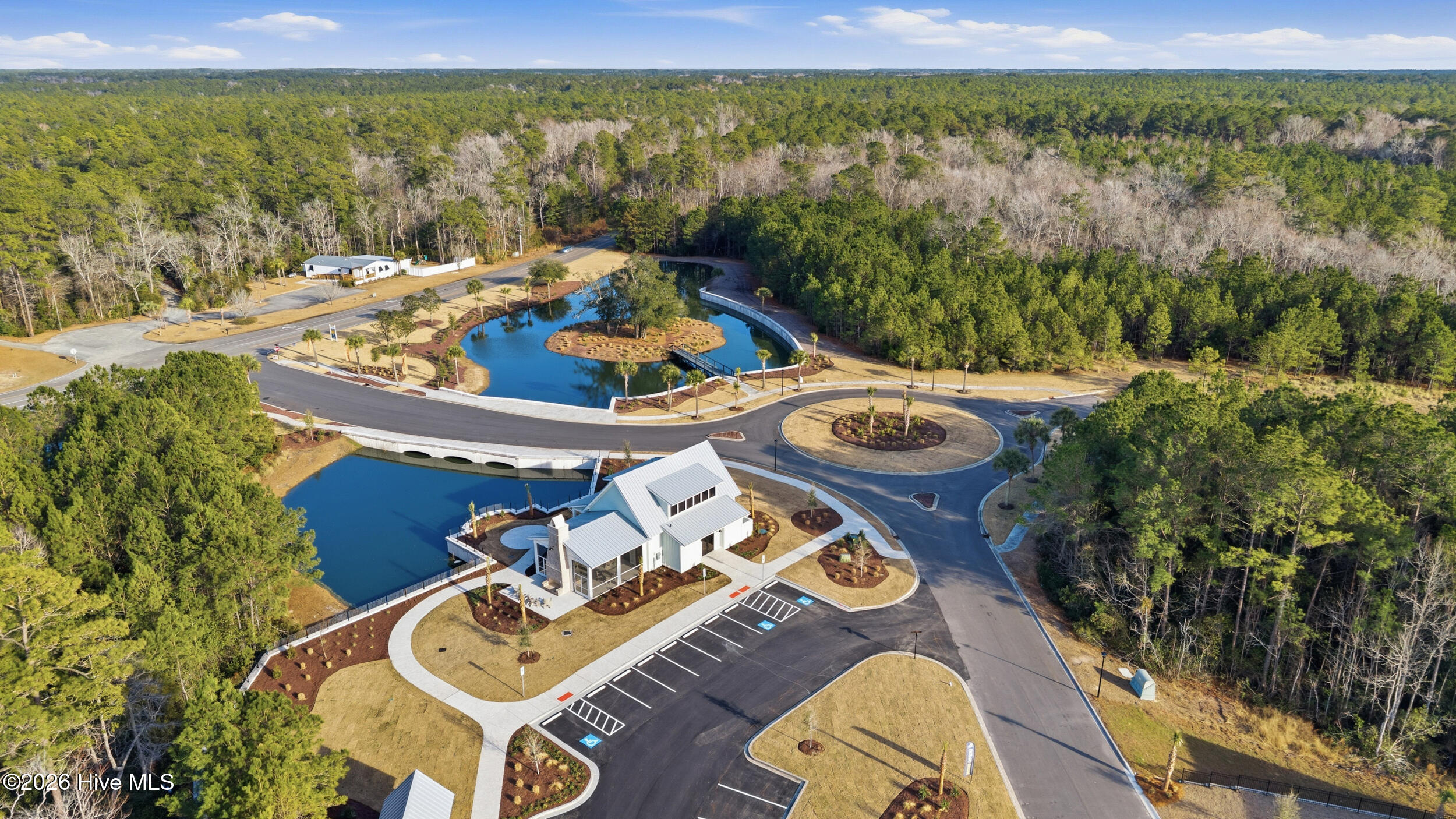 100558657 | Photo 80