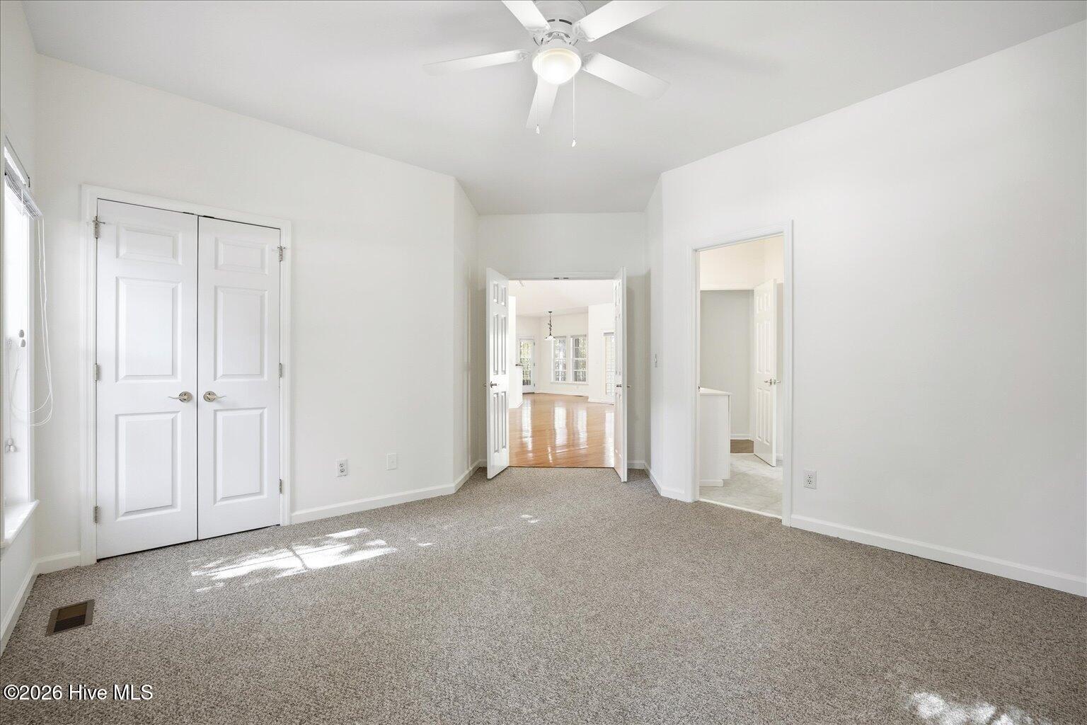 100548784 | Photo 30