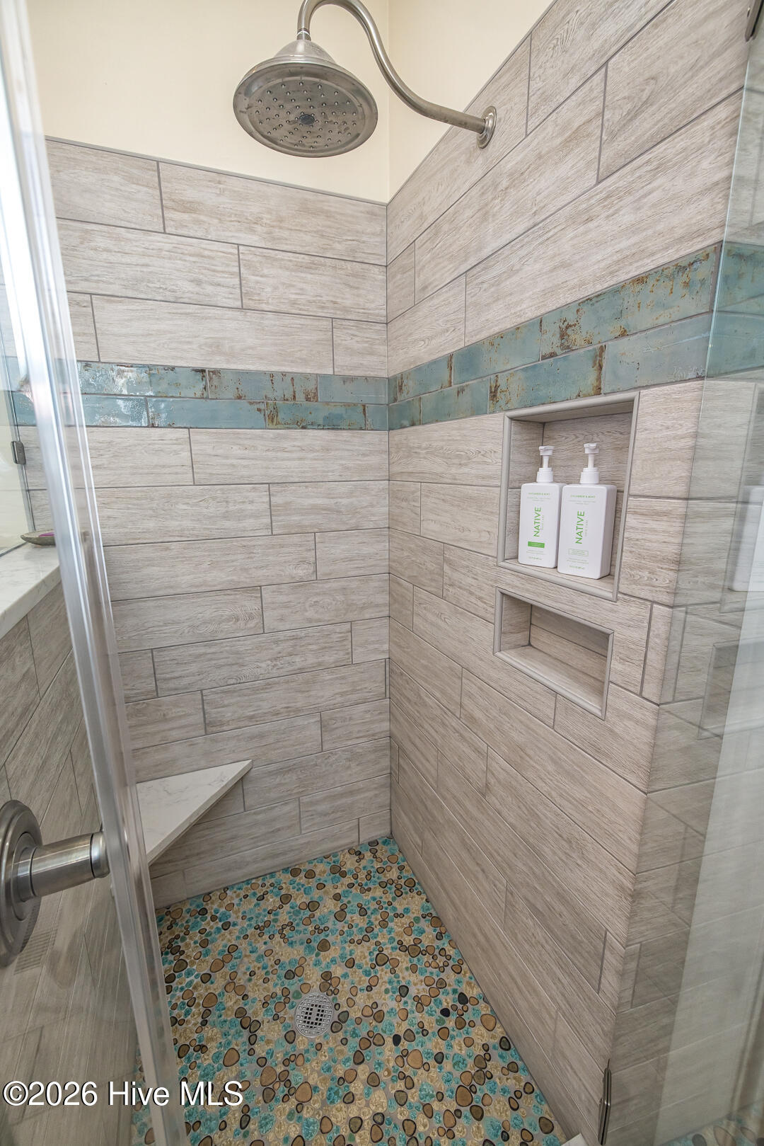 100550296 | Photo 31