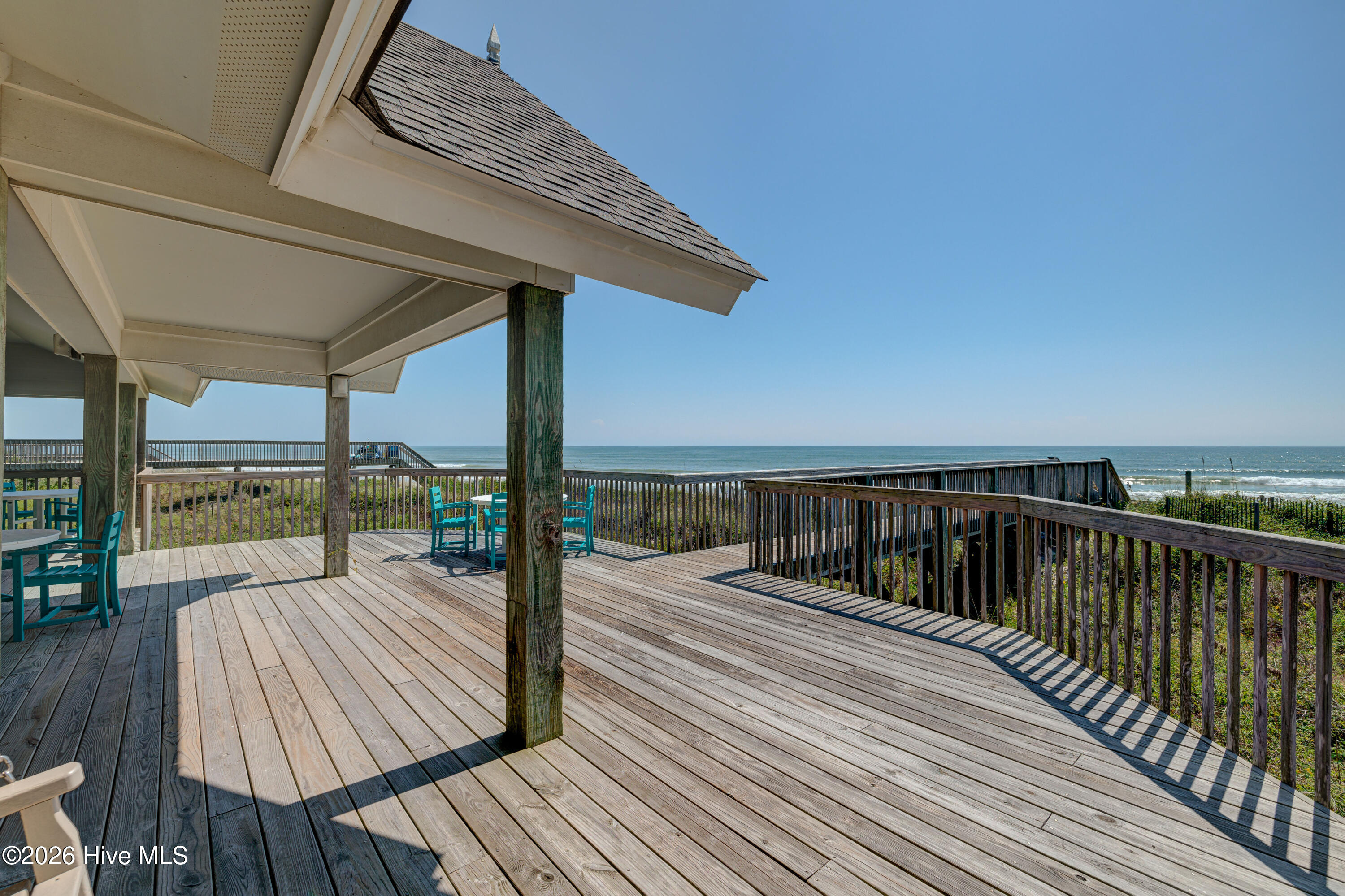 100563558 | Photo 18