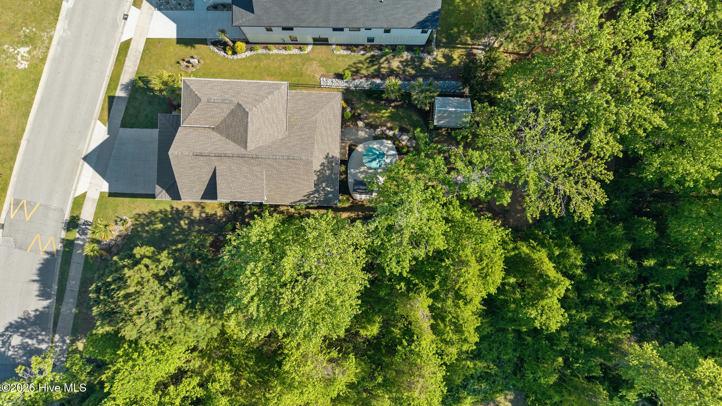 100570688 | Photo 70