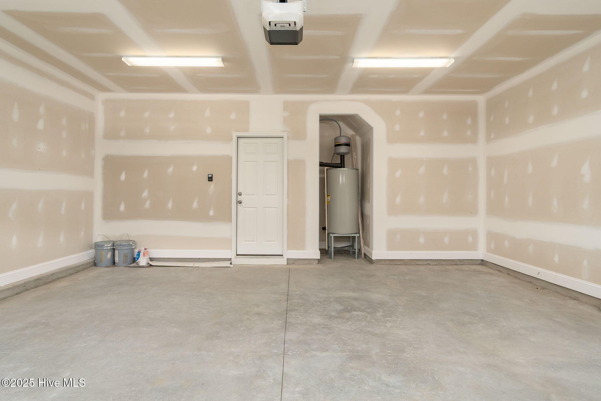 100496032 | Photo 24