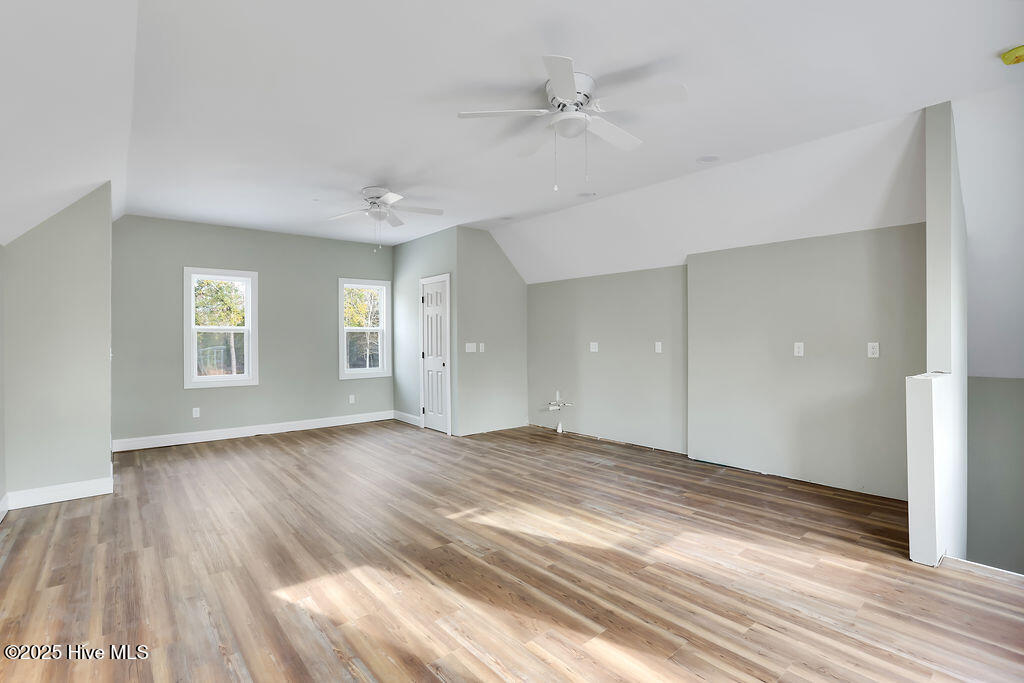 100529552 | Photo 34