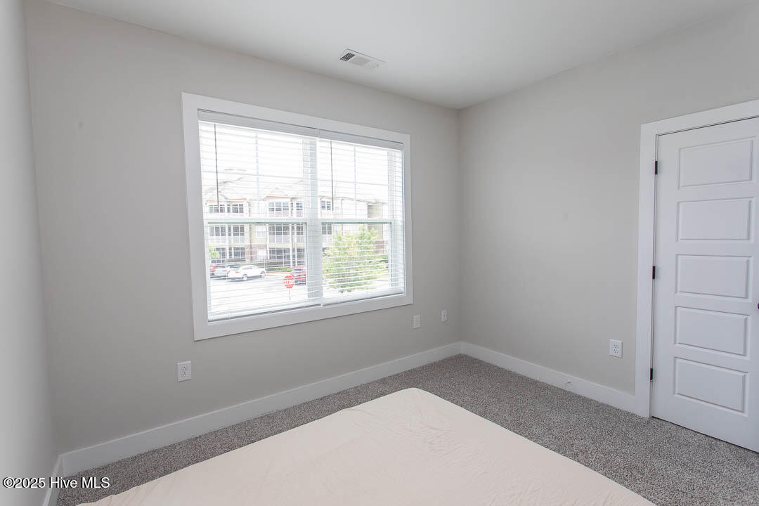 100511795 | Photo 20