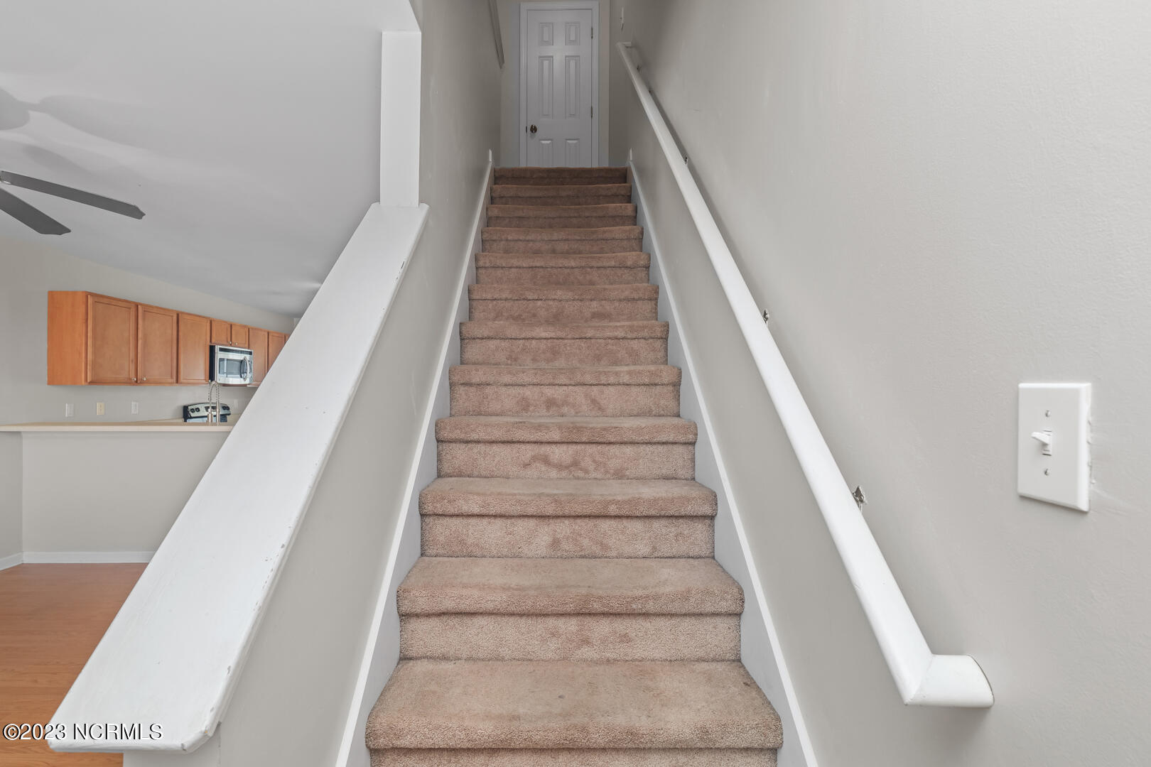 100534826 | Photo 13