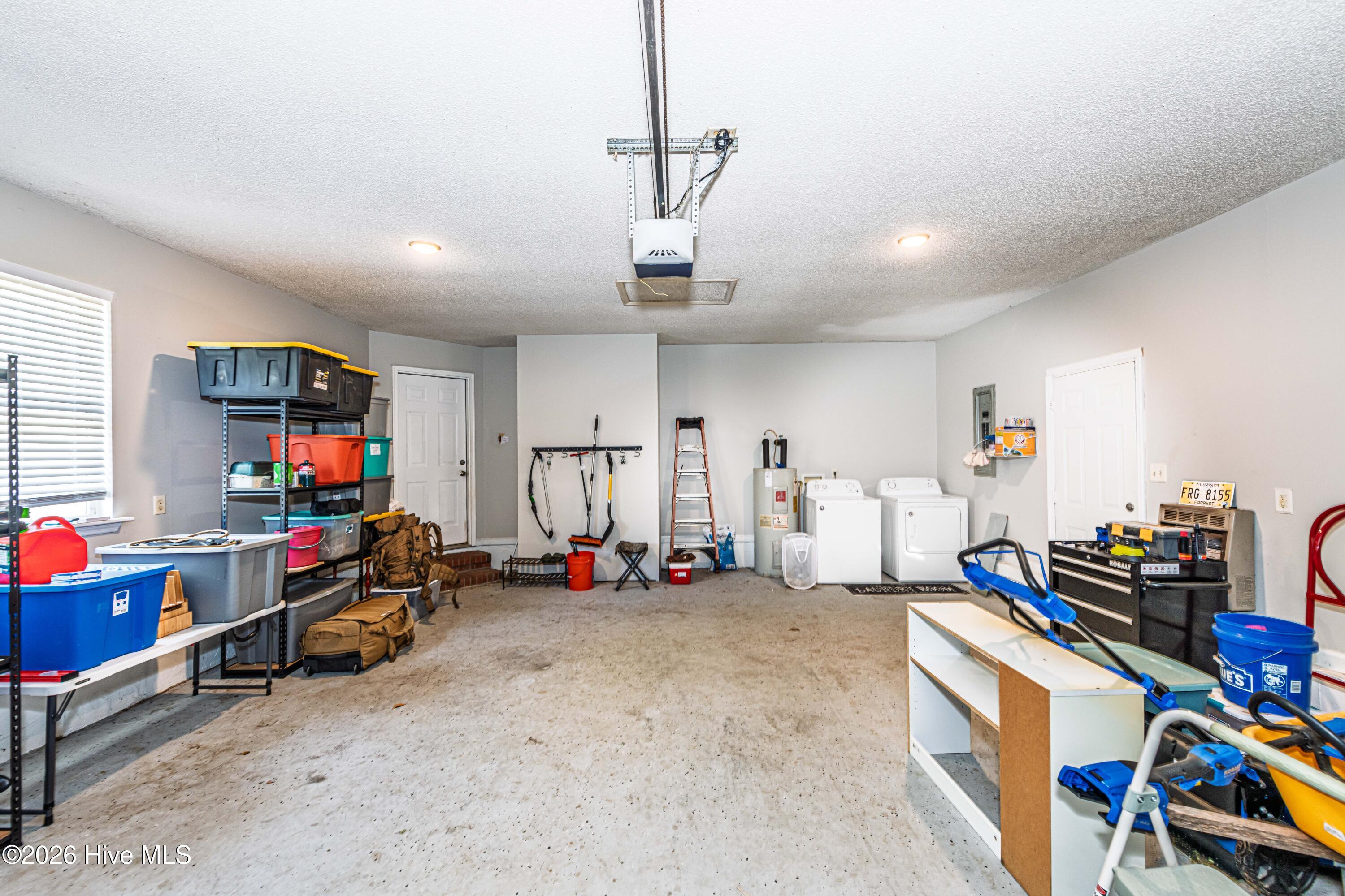 100567742 | Photo 18