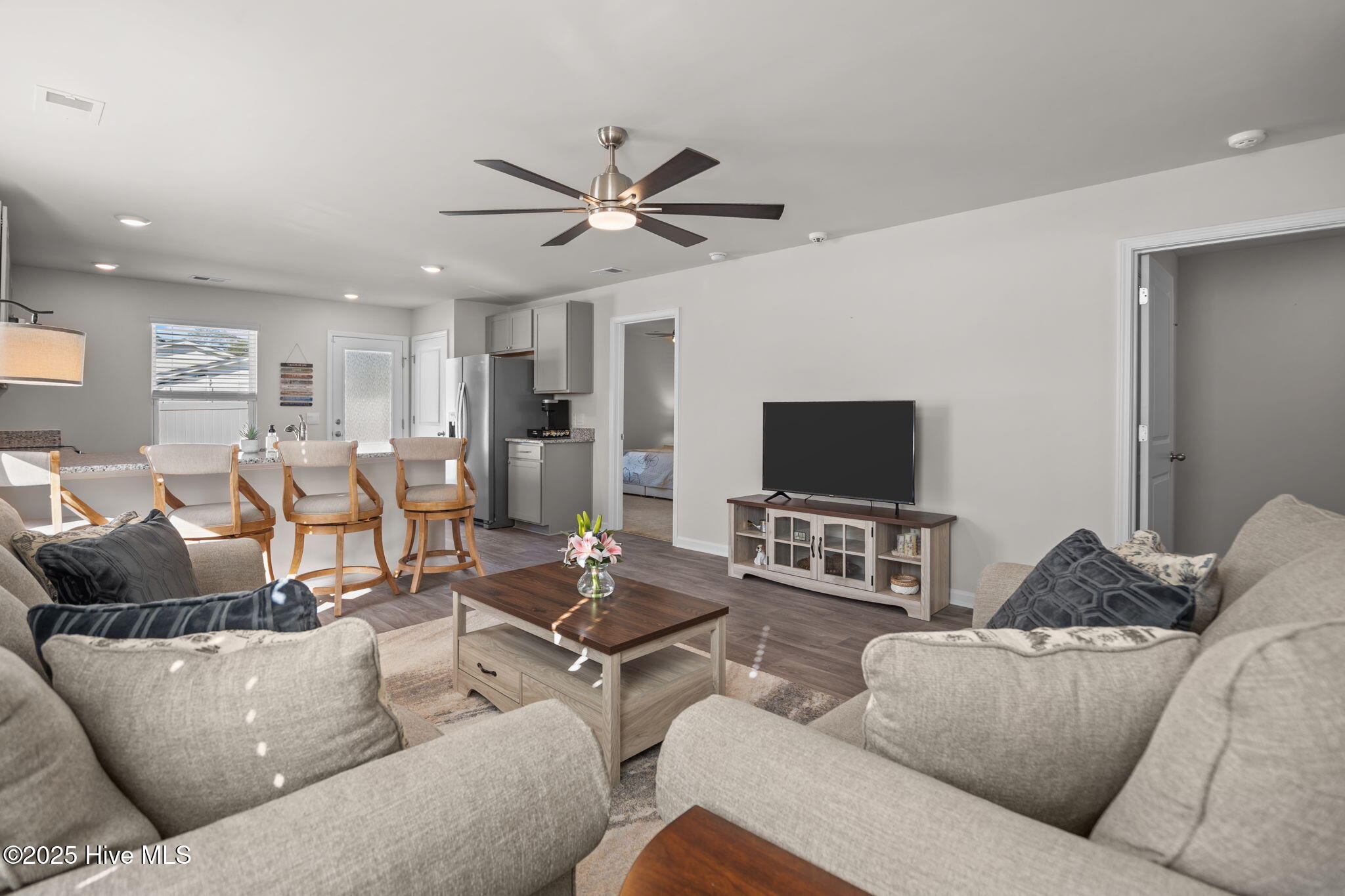 1724 Whispering Pine Street SW, Ocean Isle Beach, NC 28469 – photo 13: 42-web-or-mls-DSC05485