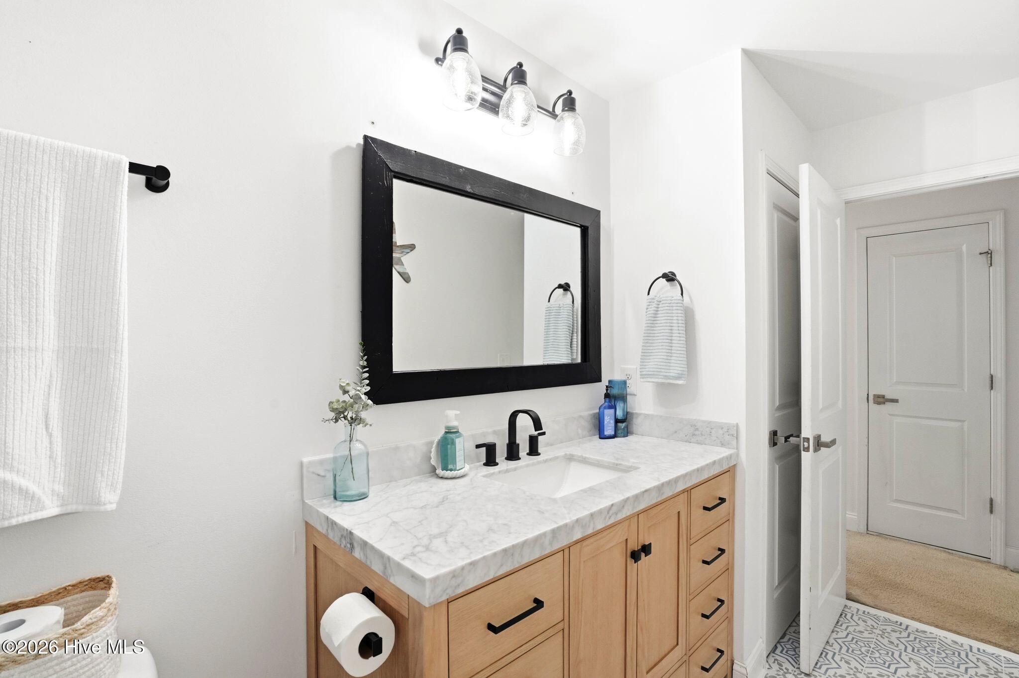 100566461 | Photo 36