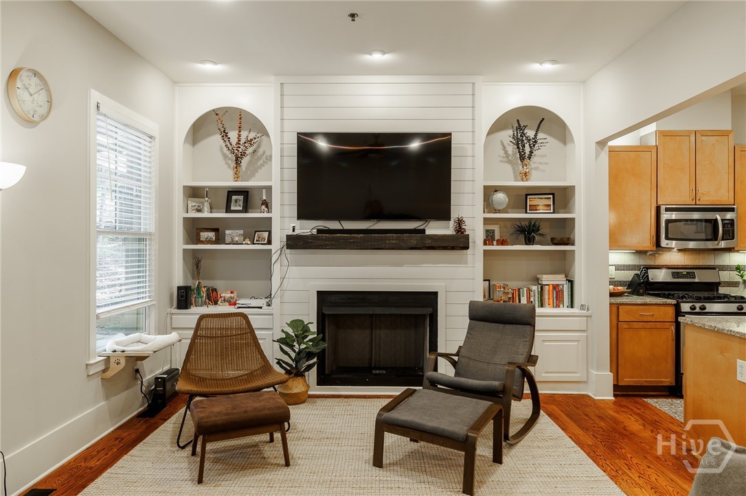 310 Research Drive 103