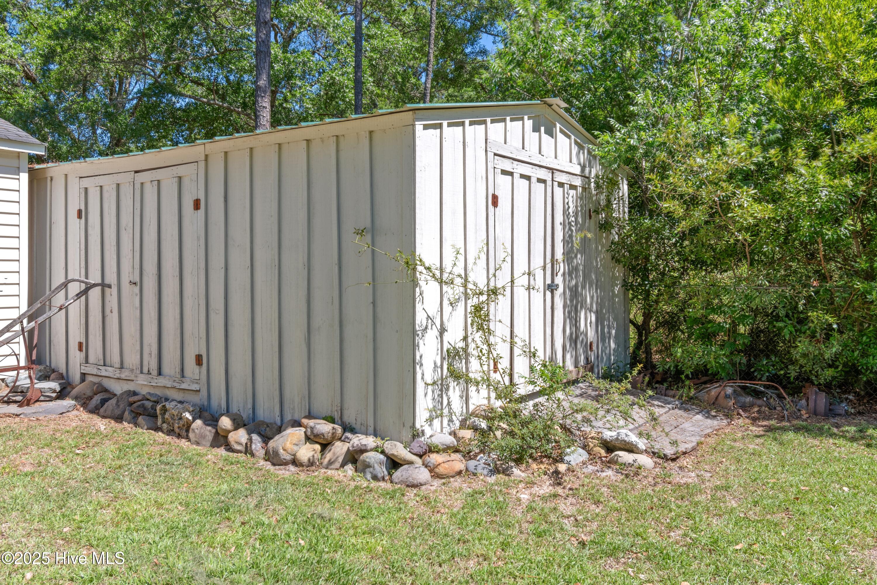 100509248 | Photo 40