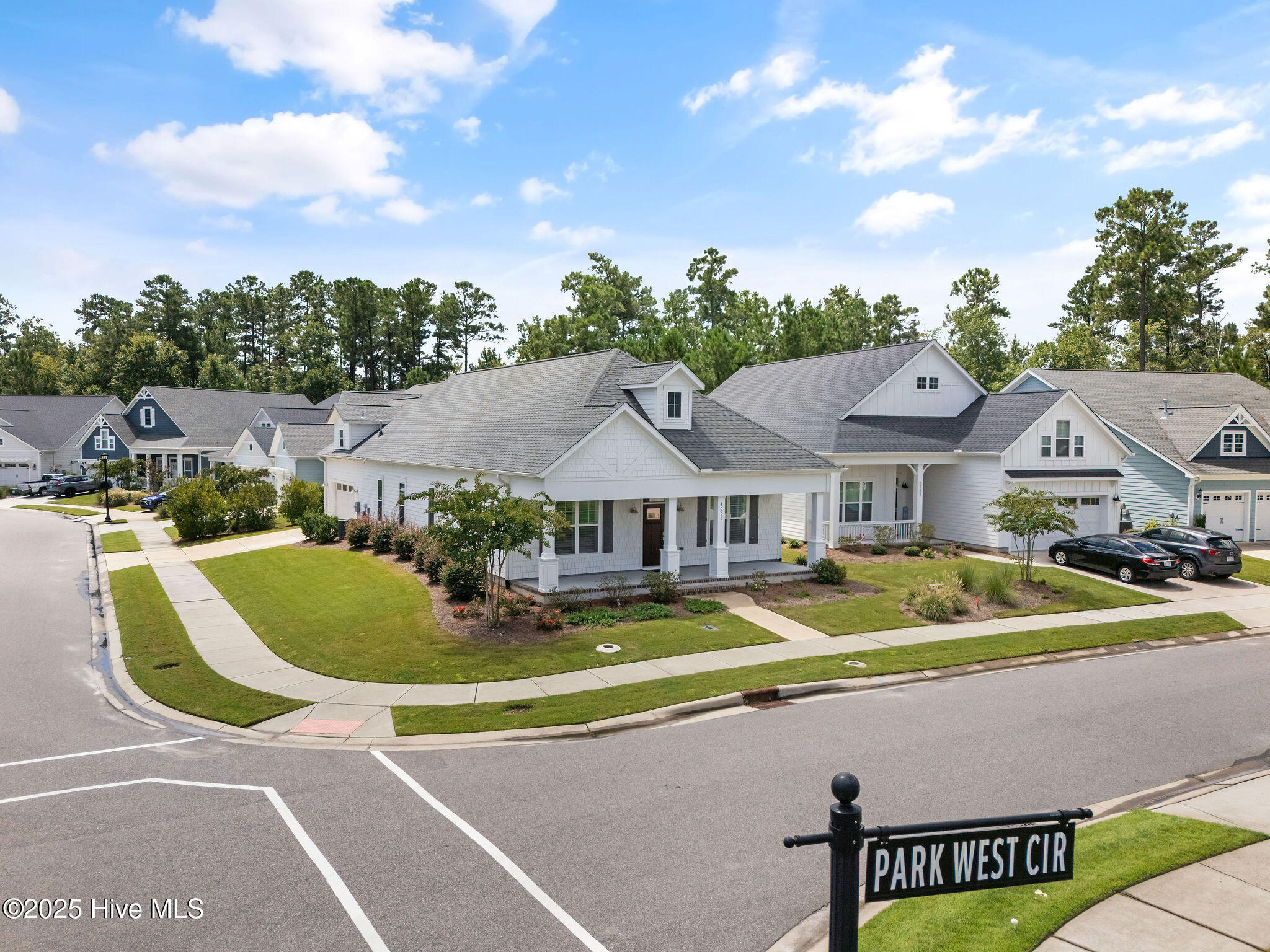 100523892 | Photo 63