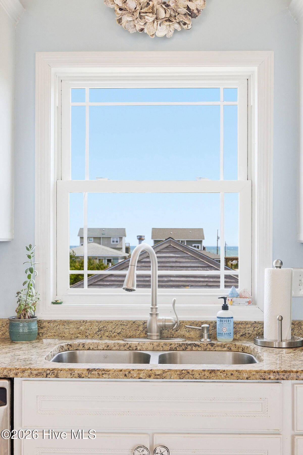 100566384 | Photo 20