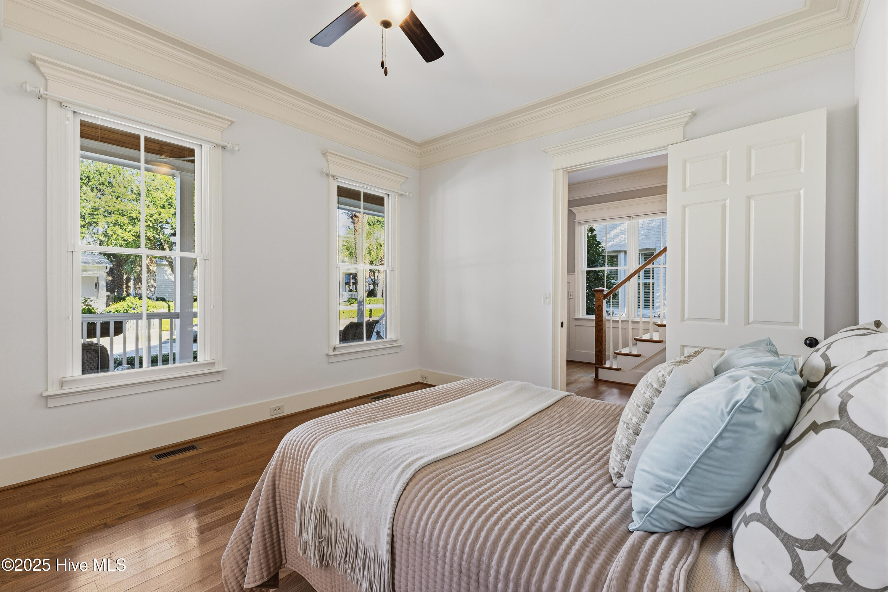 100541360 | Photo 24