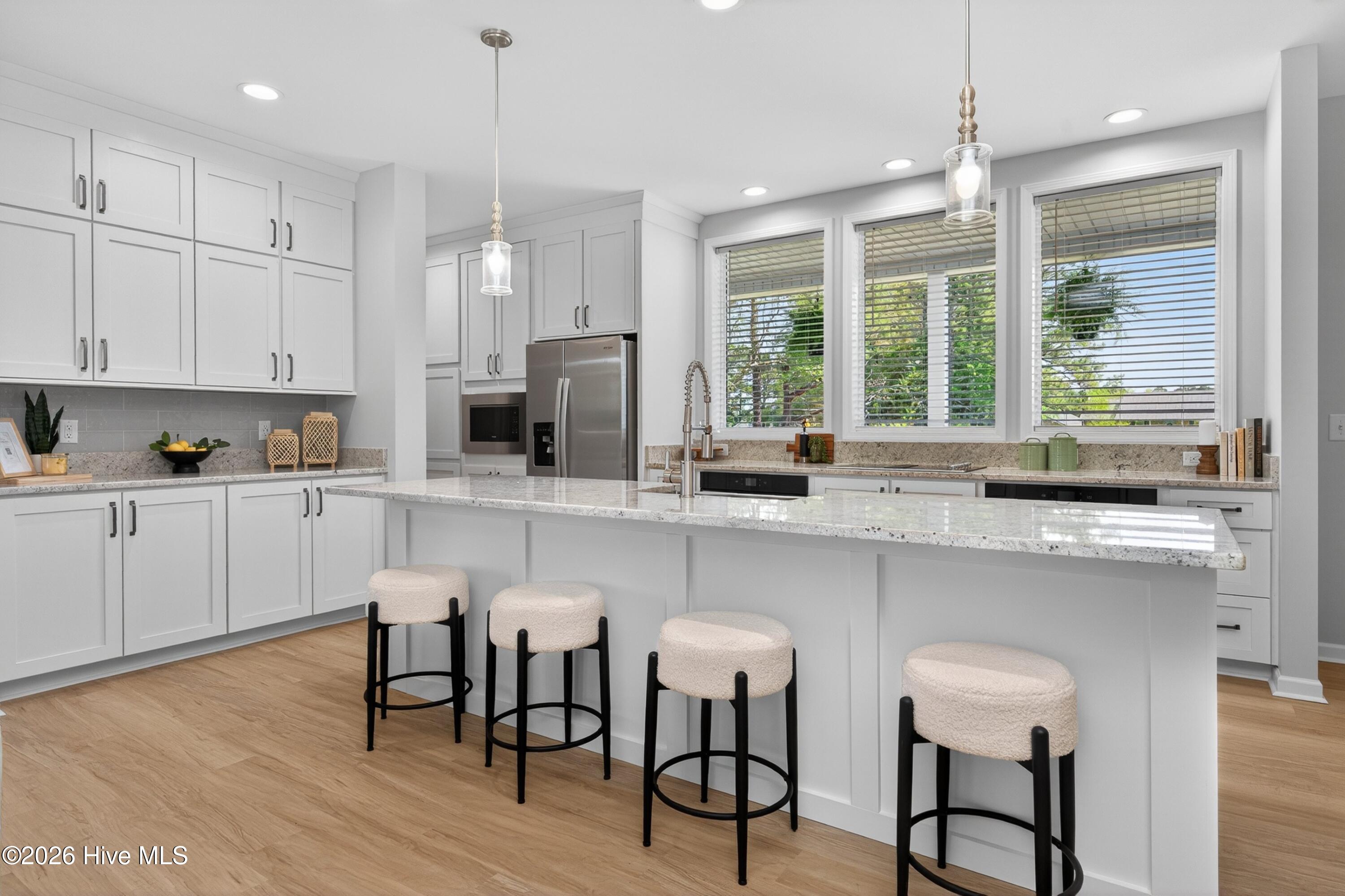 100567047 | Photo 10