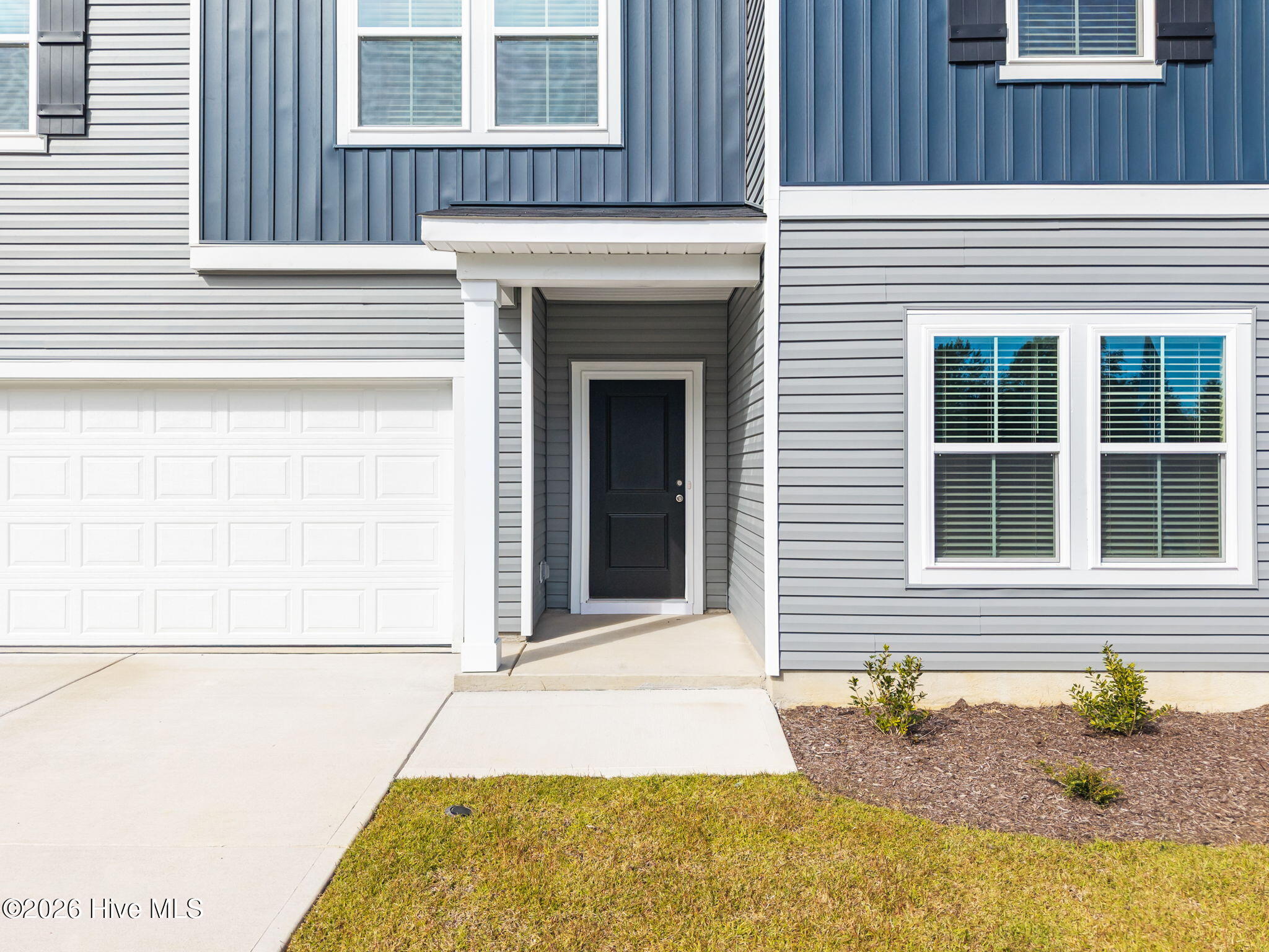 100506645 | Photo 49