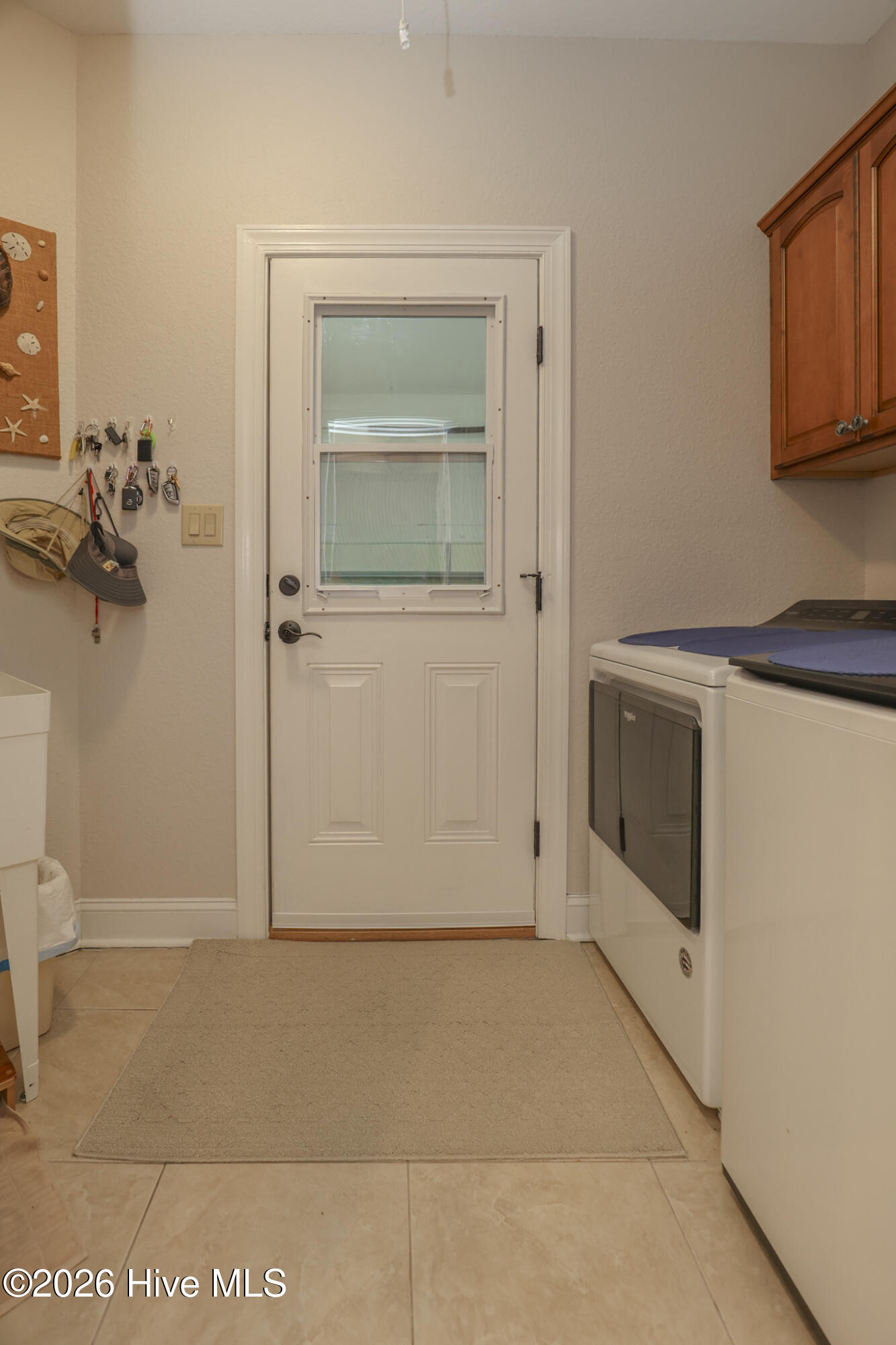 100564942 | Photo 93