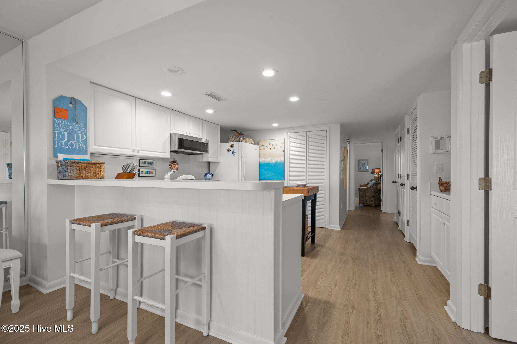 100543280 | Photo 16