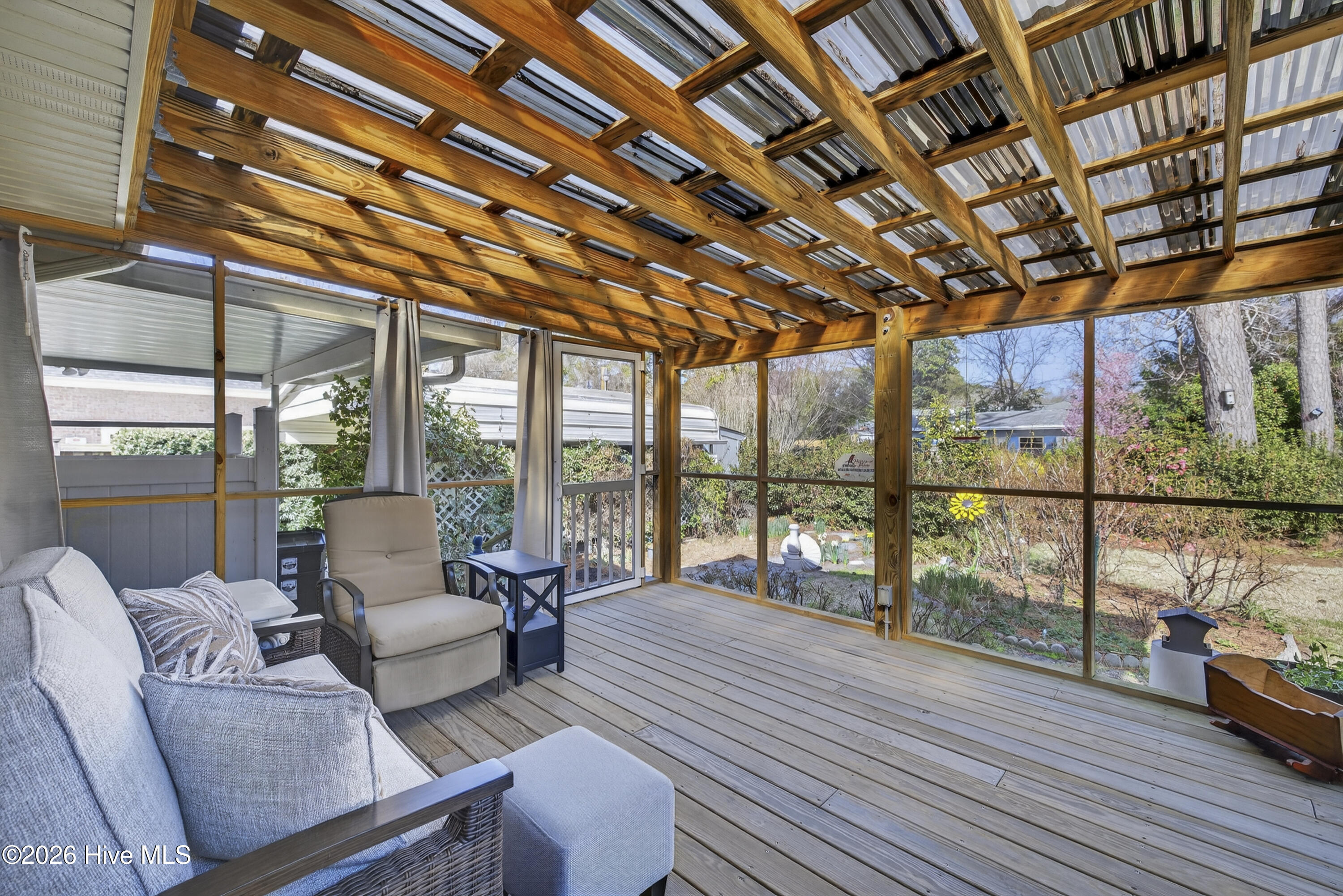 100559114 | Photo 42