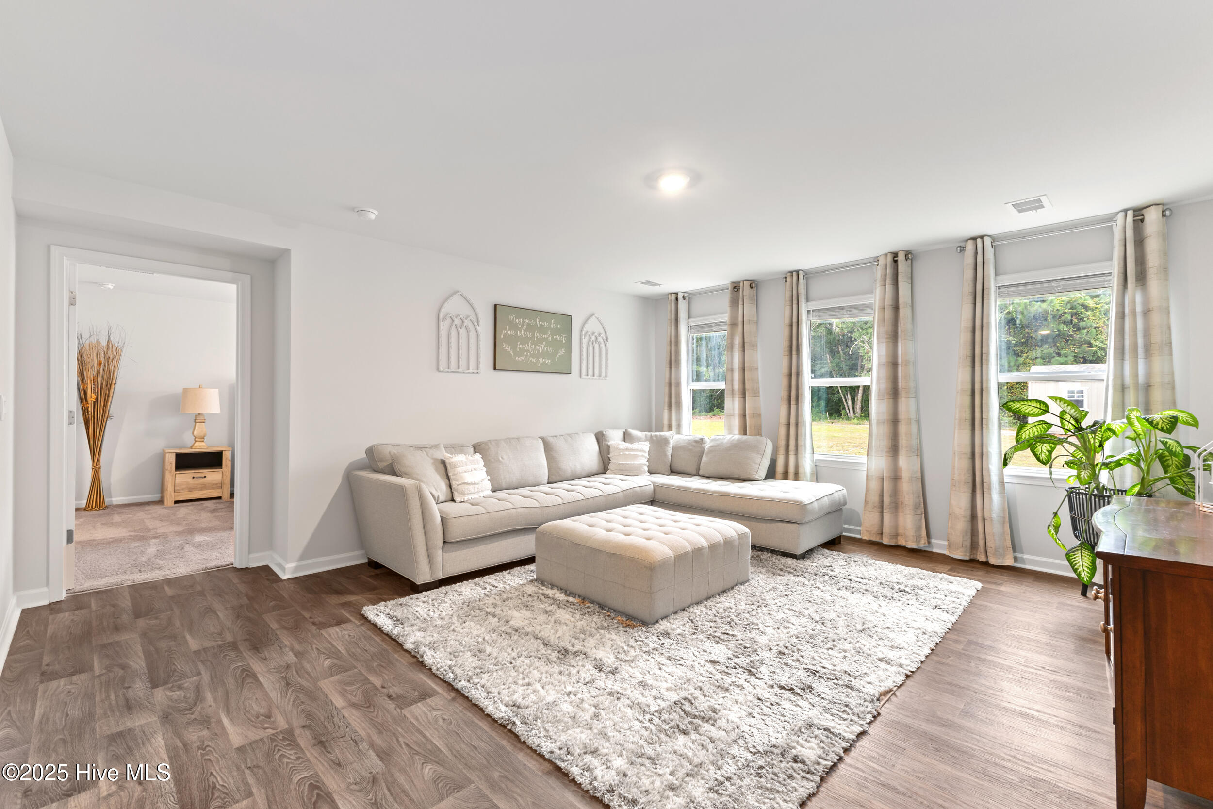 2260 Grande Palms Trail SE, Bolivia, NC 28422 – photo 12: Living room