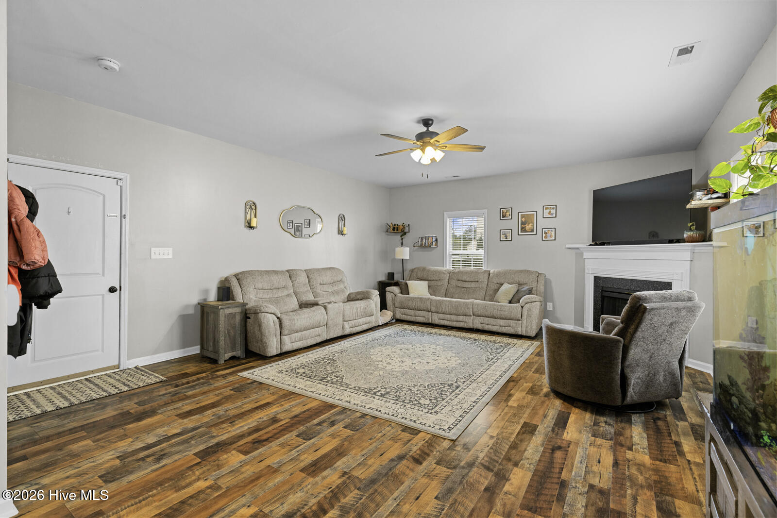 100563152 | Photo 15