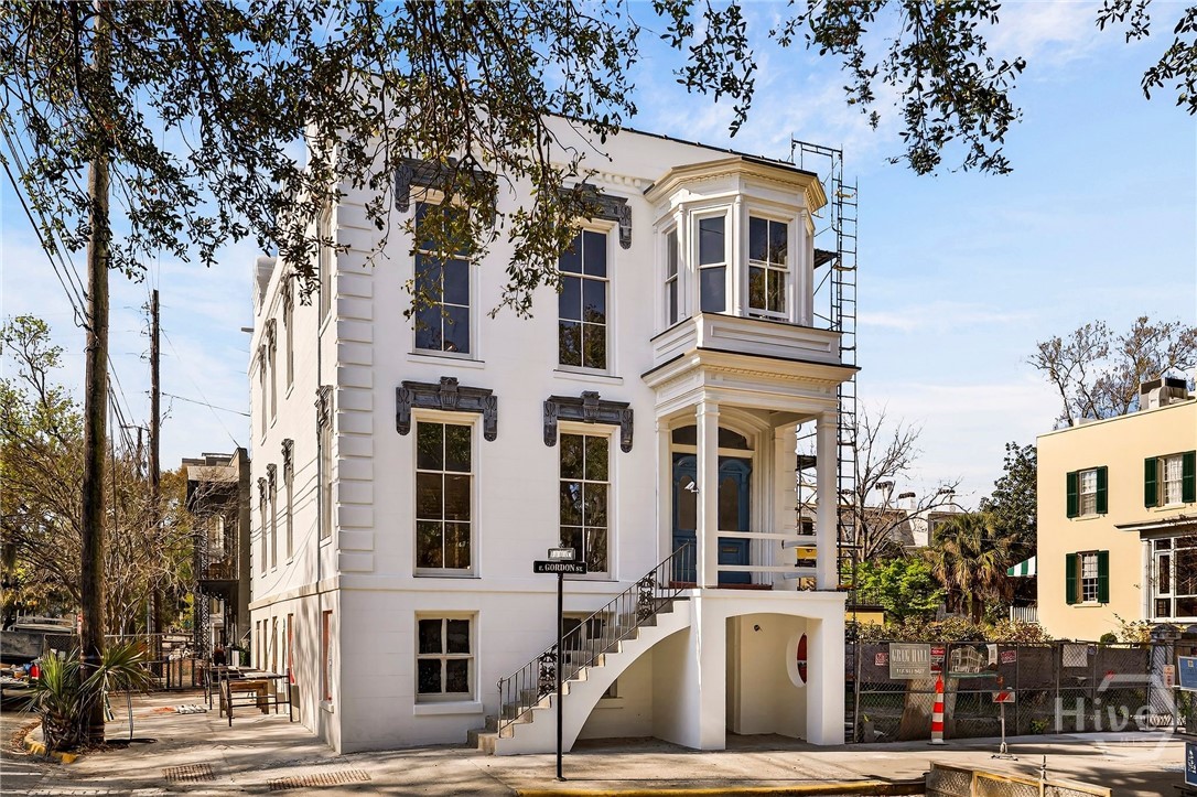 127 E Gordon Street