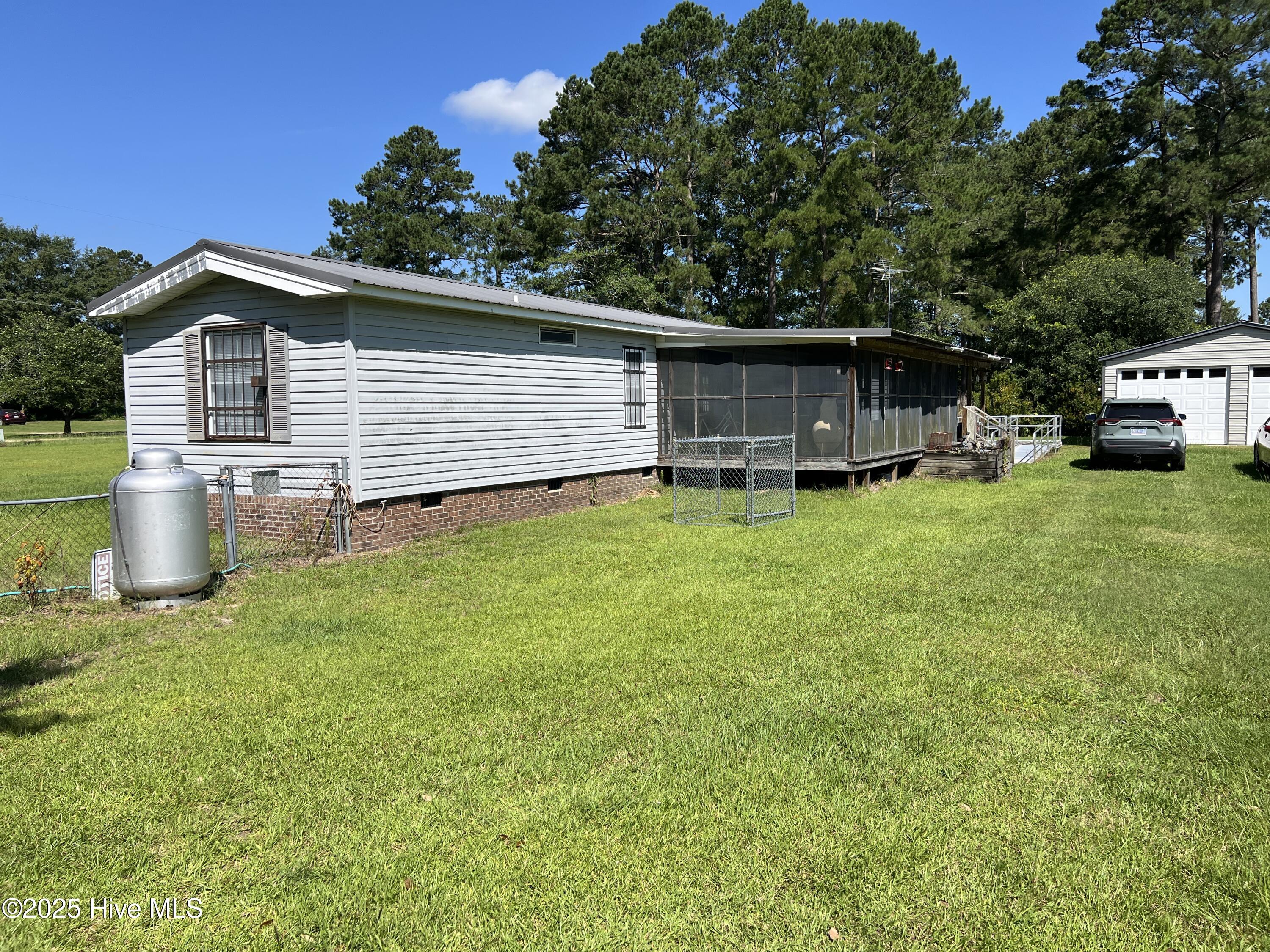 100540019 | Photo 14