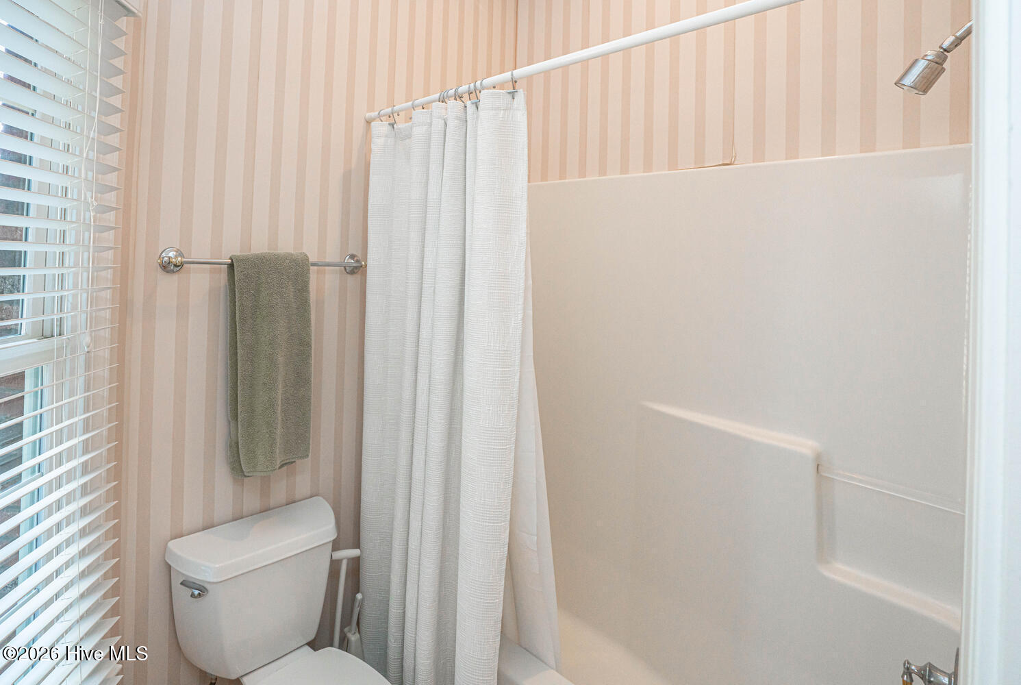 100551245 | Photo 34