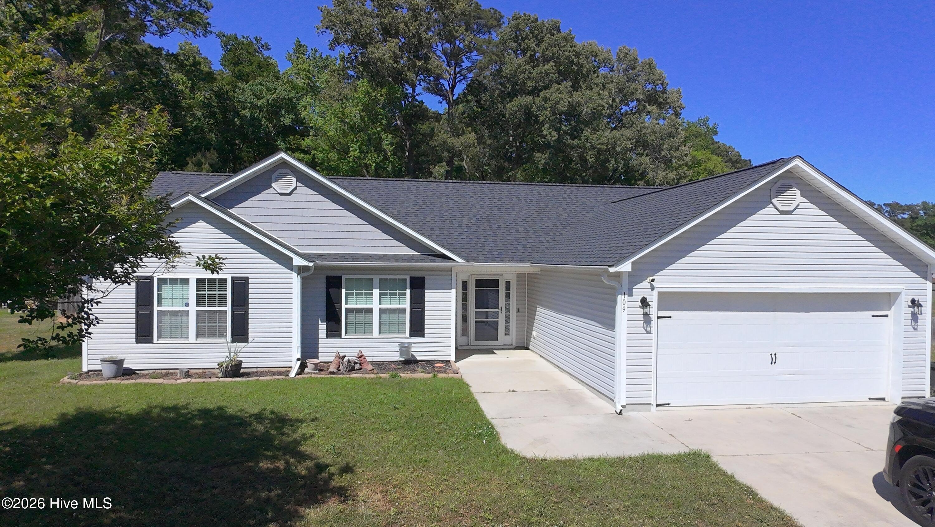 100557180 | Photo 16