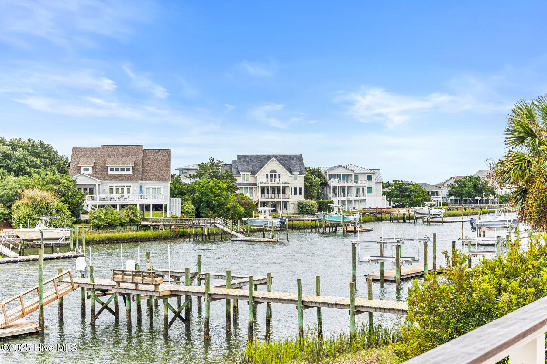 100530519 | Photo 55