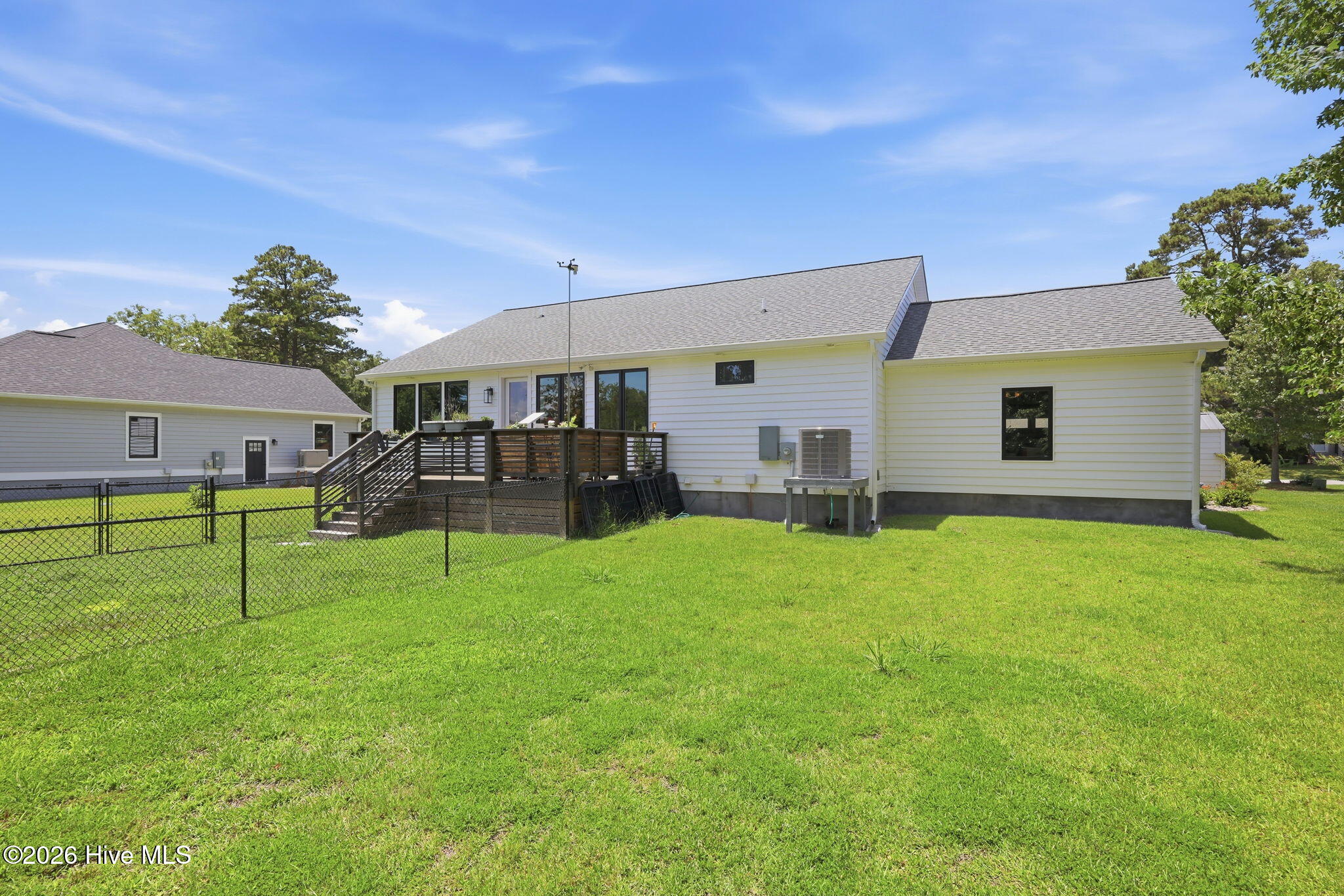 1106 Link Lane,Oriental